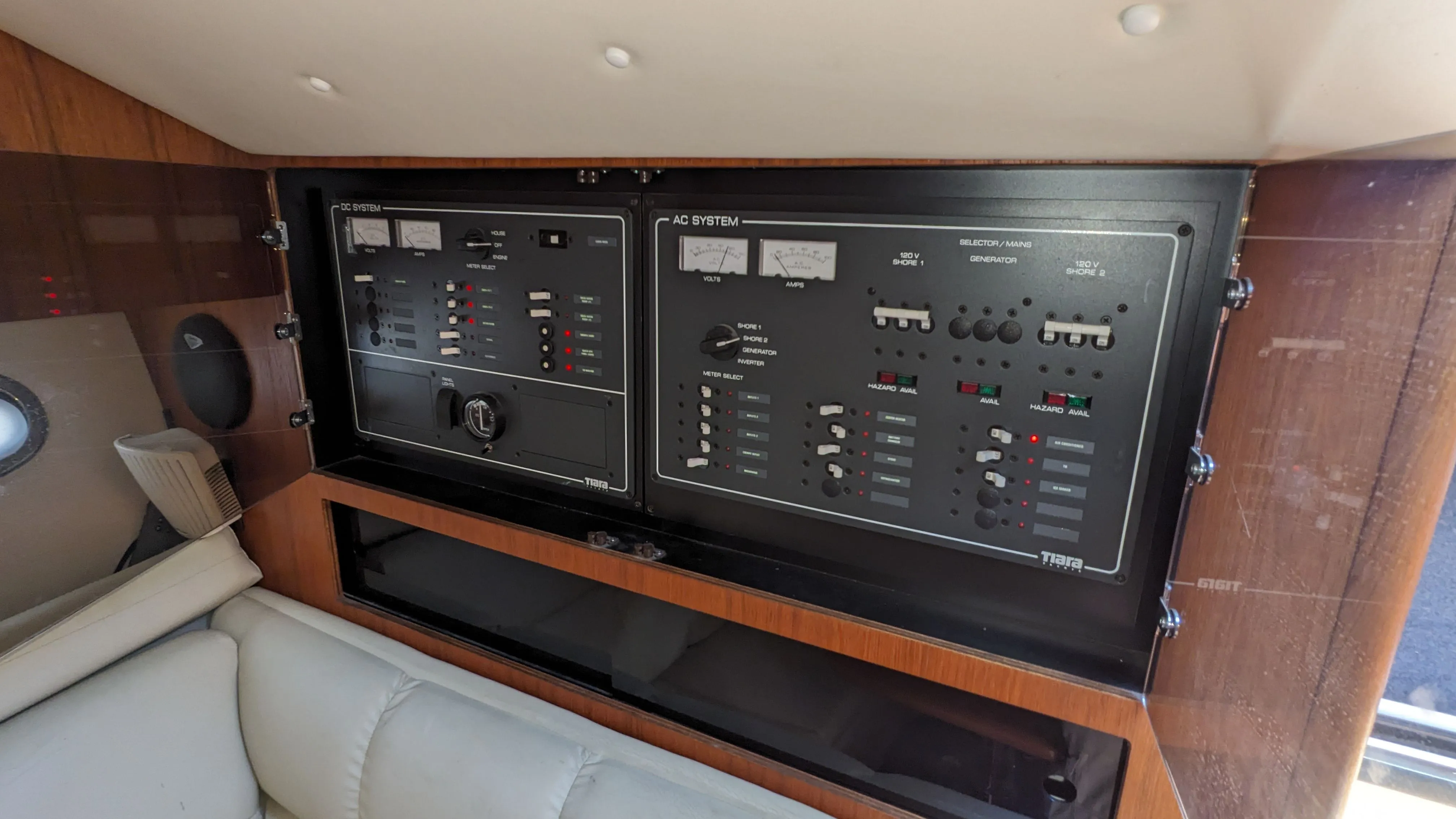 1999 Tiara Yachts 3500 OPEN Image Thumbnail #20