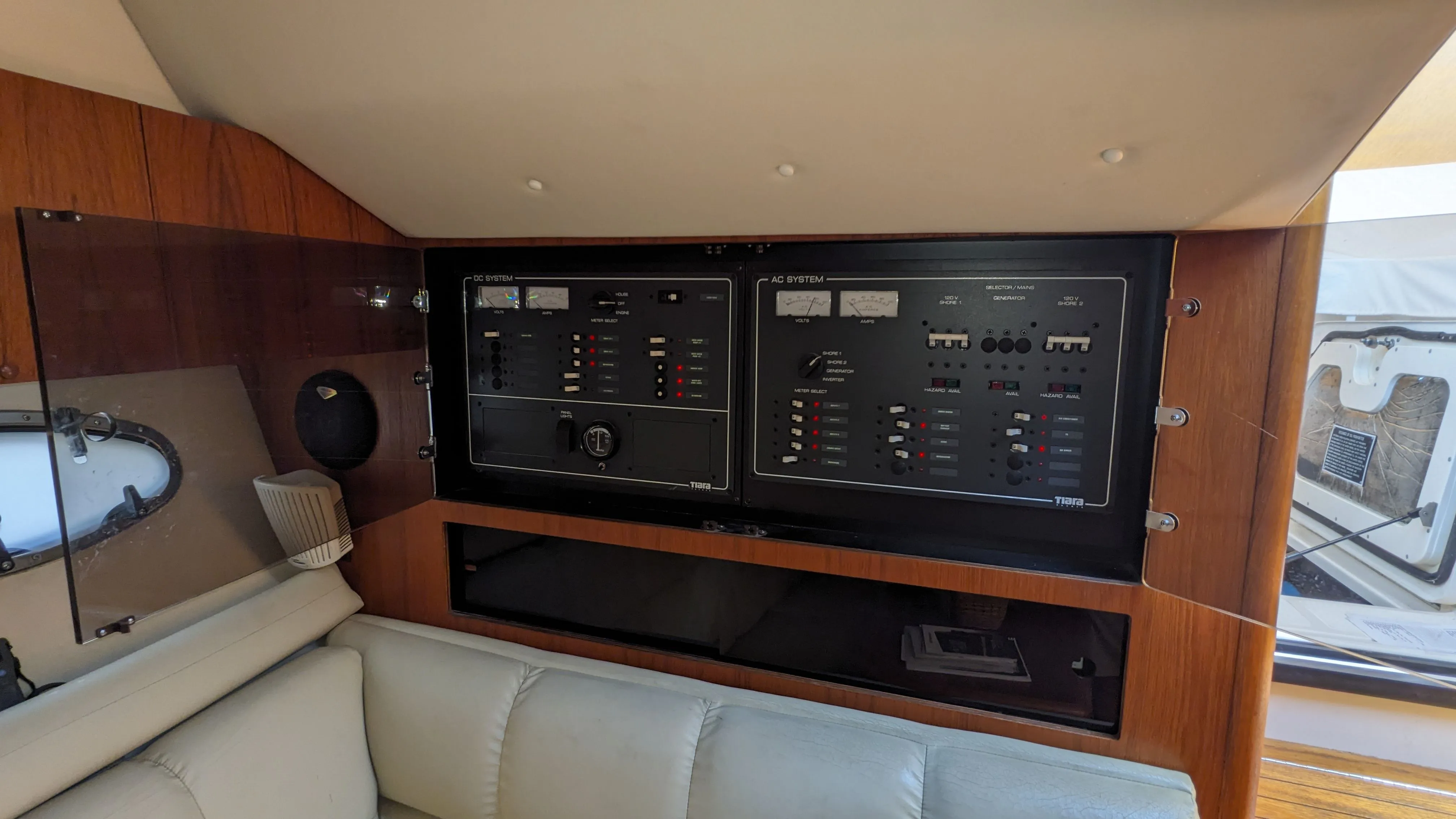 1999 Tiara Yachts 3500 OPEN Image Thumbnail #21