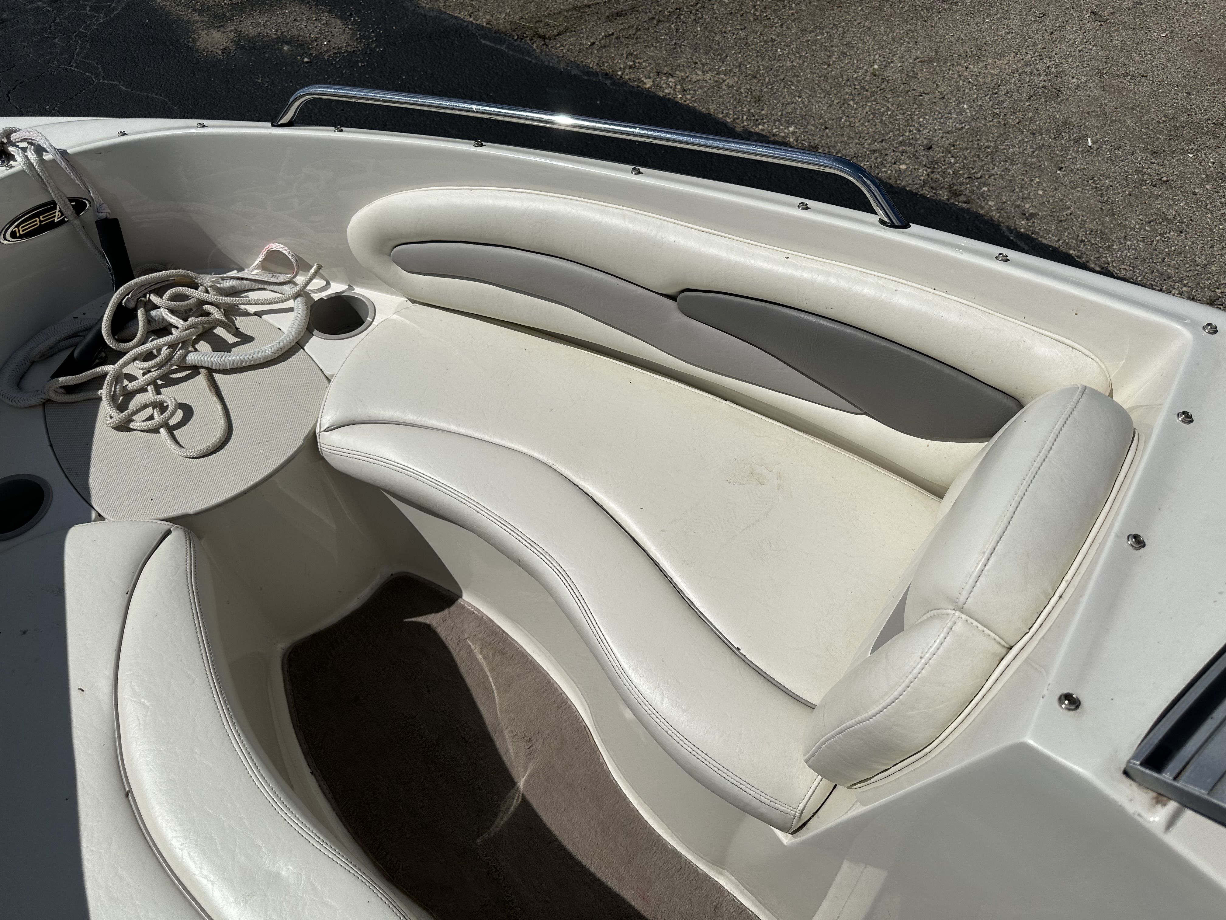 2011 Stingray 185LS Image Thumbnail #6