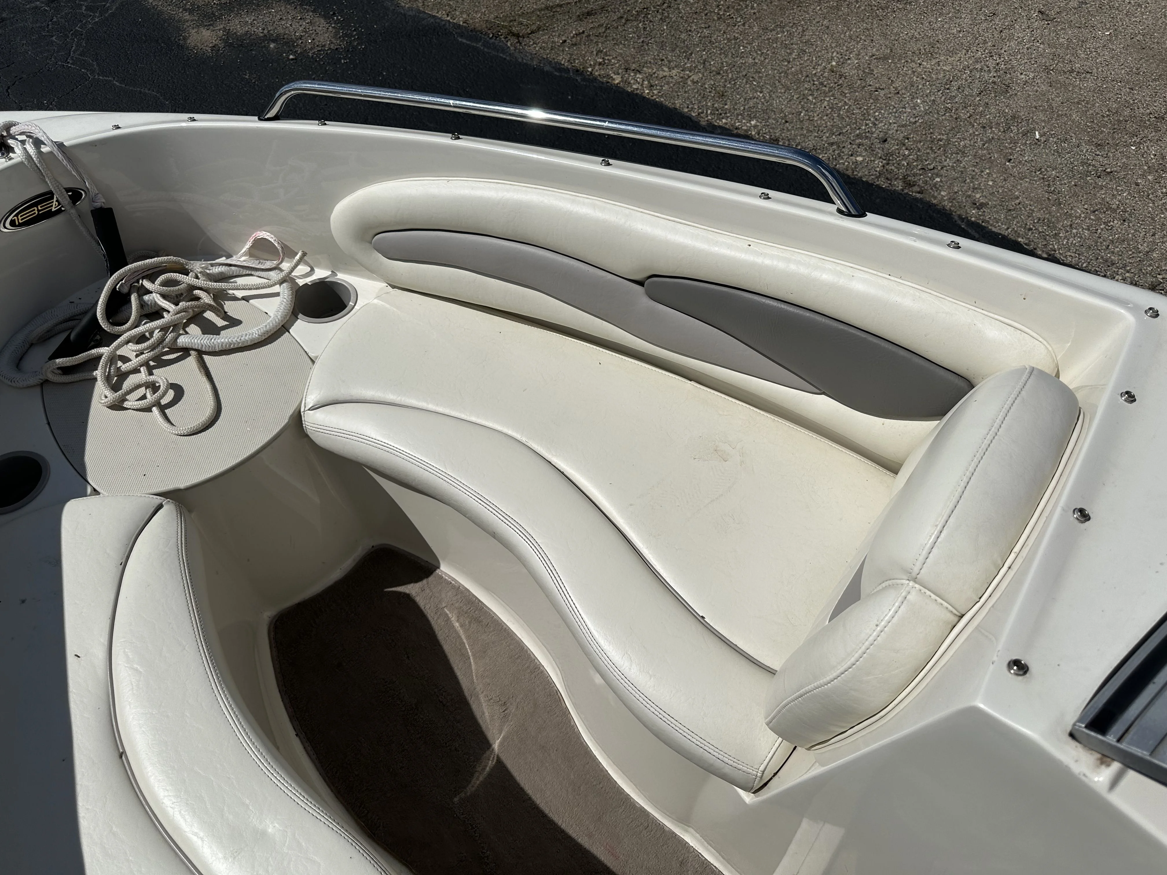 2011 Stingray 185LS Image Thumbnail #6