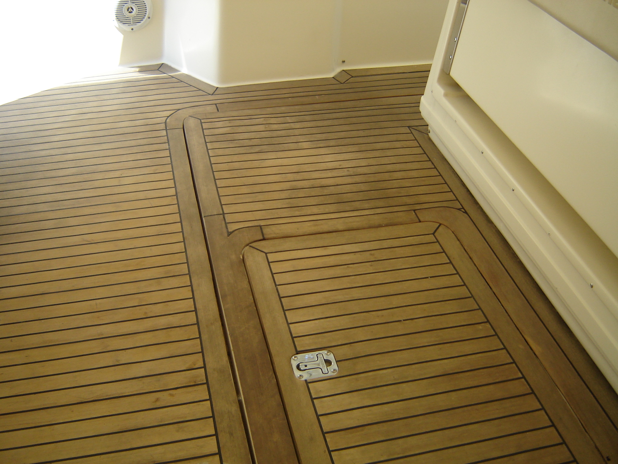 1997 Tiara Yachts 3500 EXPRESS Image Thumbnail #13