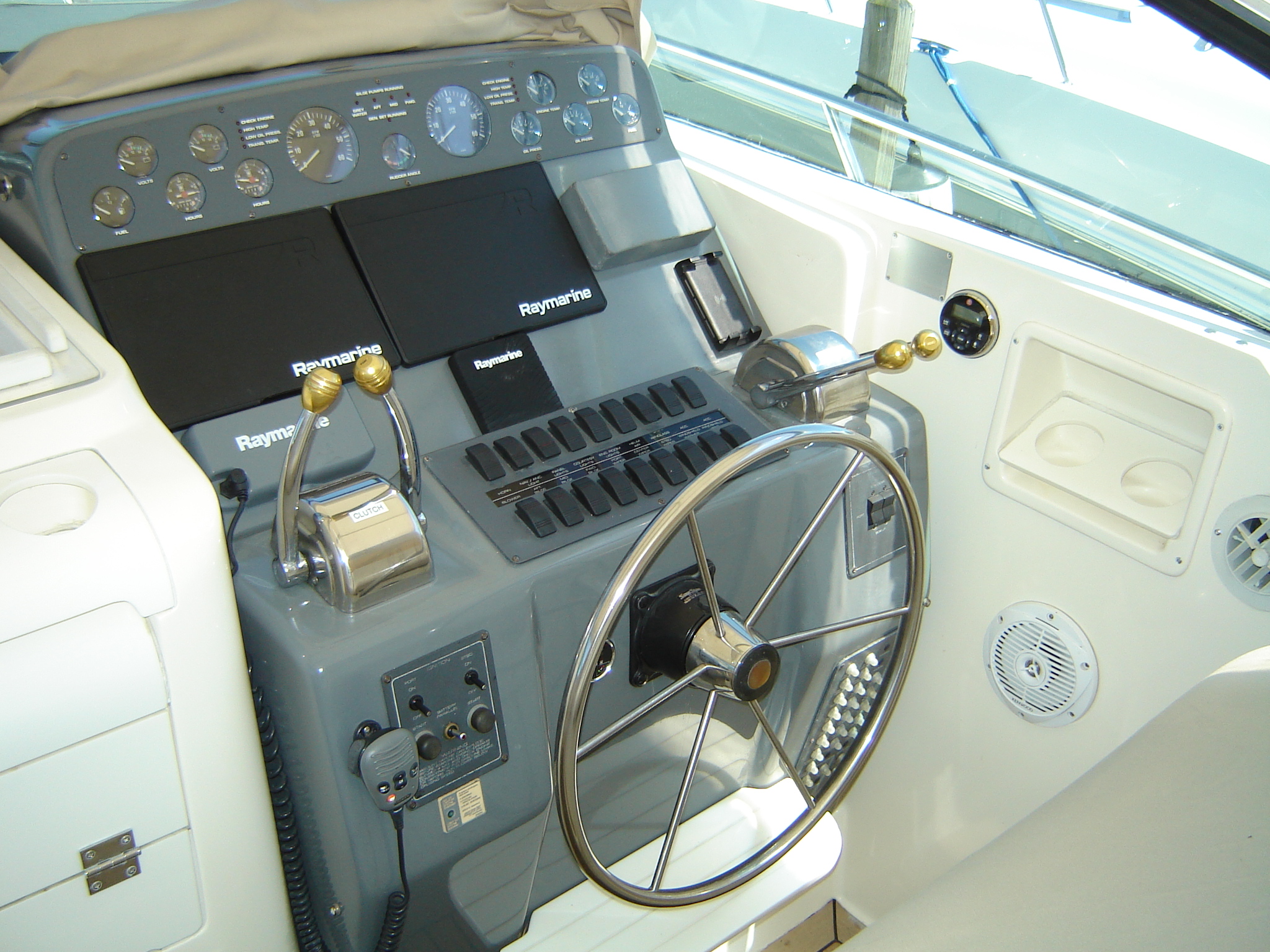 1997 Tiara Yachts 3500 EXPRESS Image Thumbnail #44