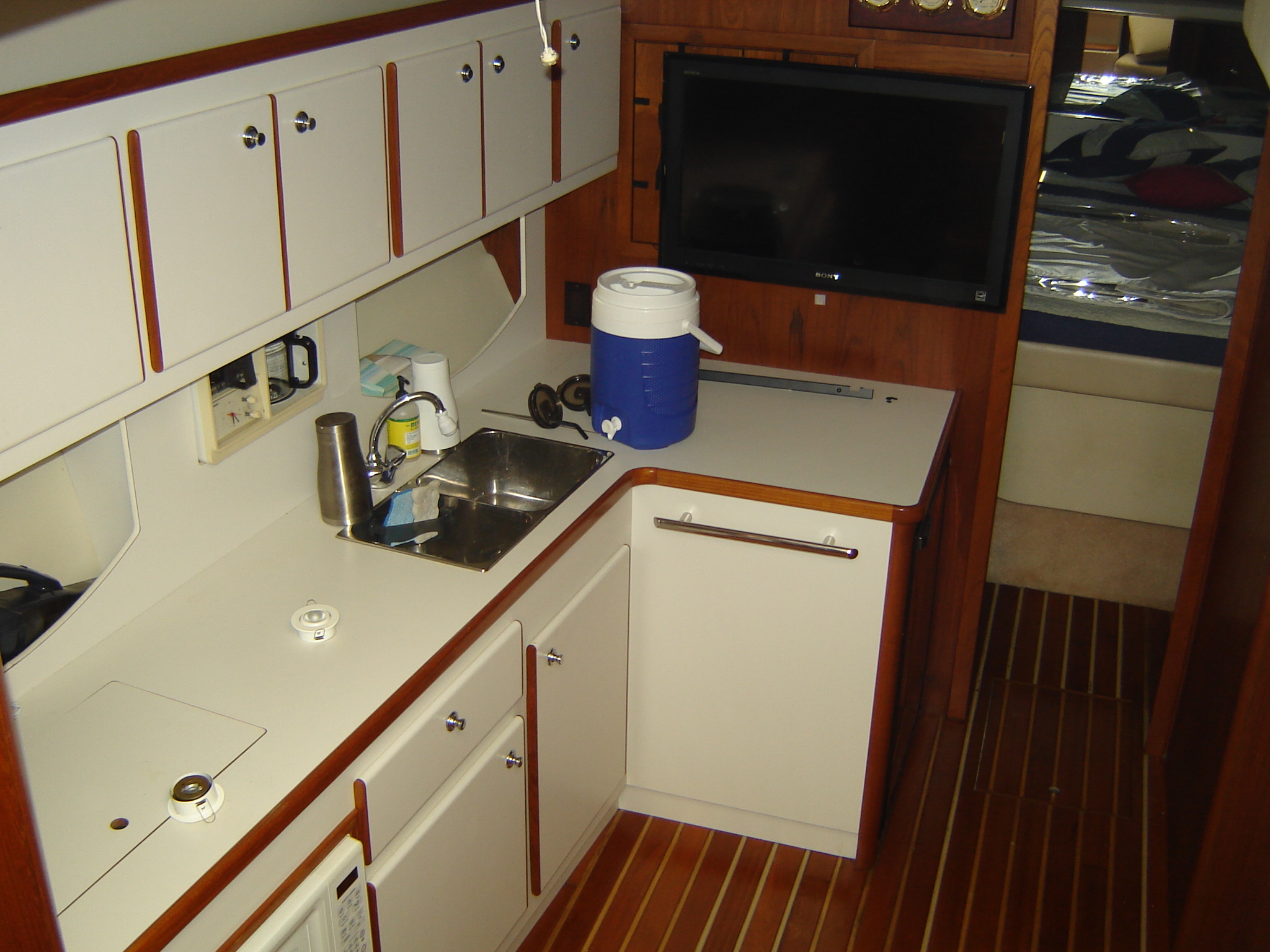 1997 Tiara Yachts 3500 EXPRESS Image Thumbnail #23