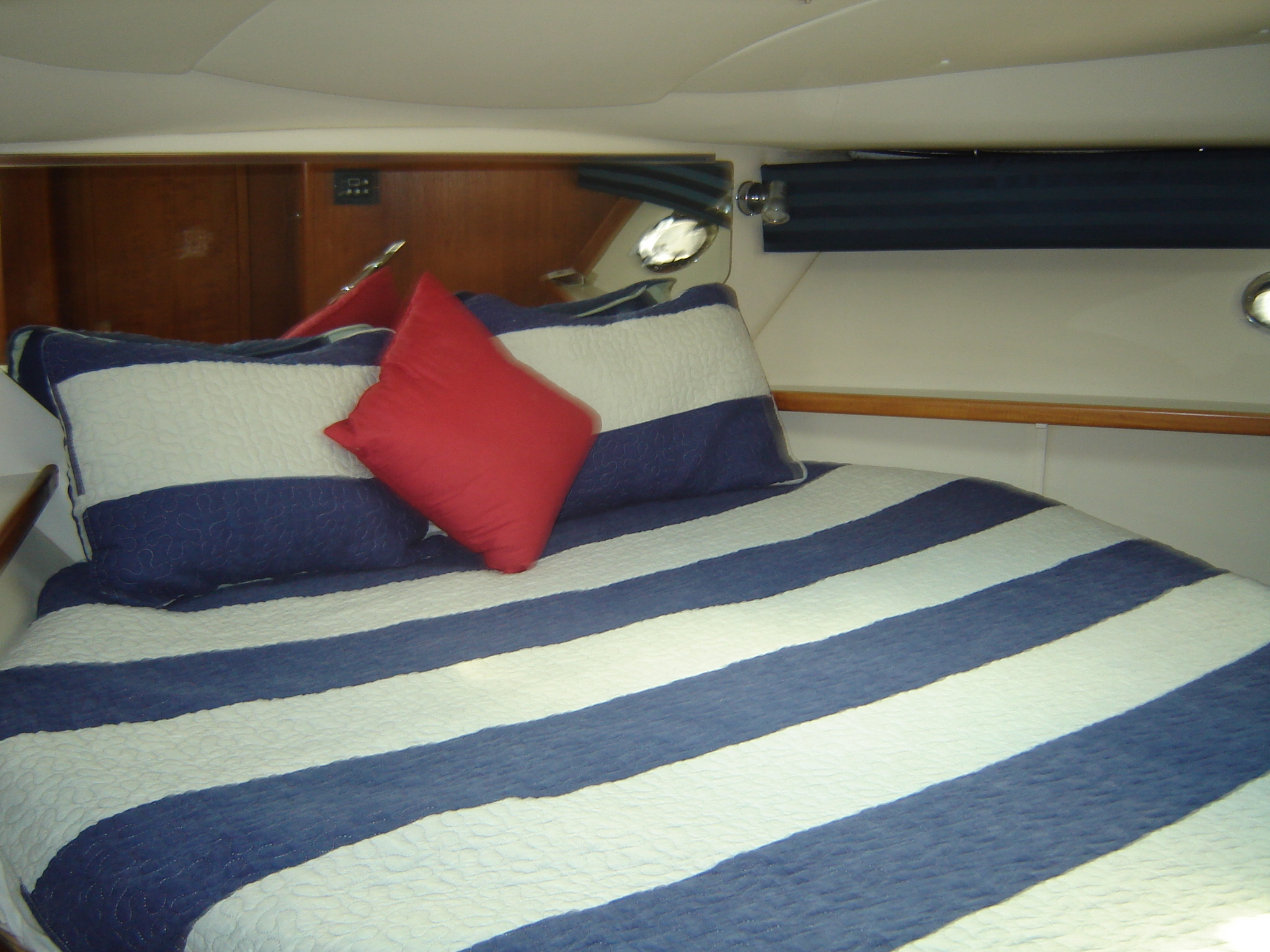 1997 Tiara Yachts 3500 EXPRESS Image Thumbnail #33