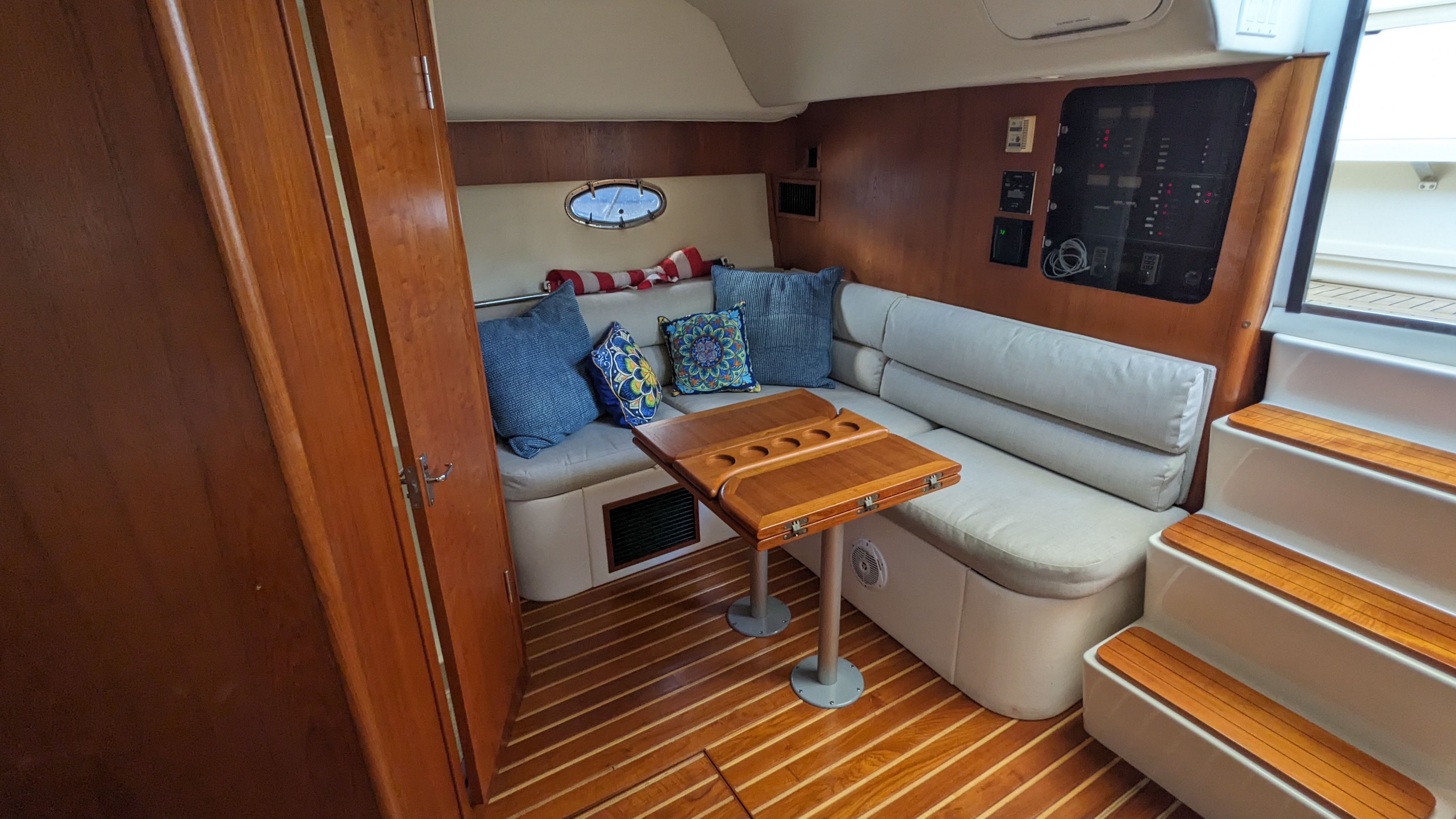 1997 Tiara Yachts 3500 EXPRESS Image Thumbnail #28