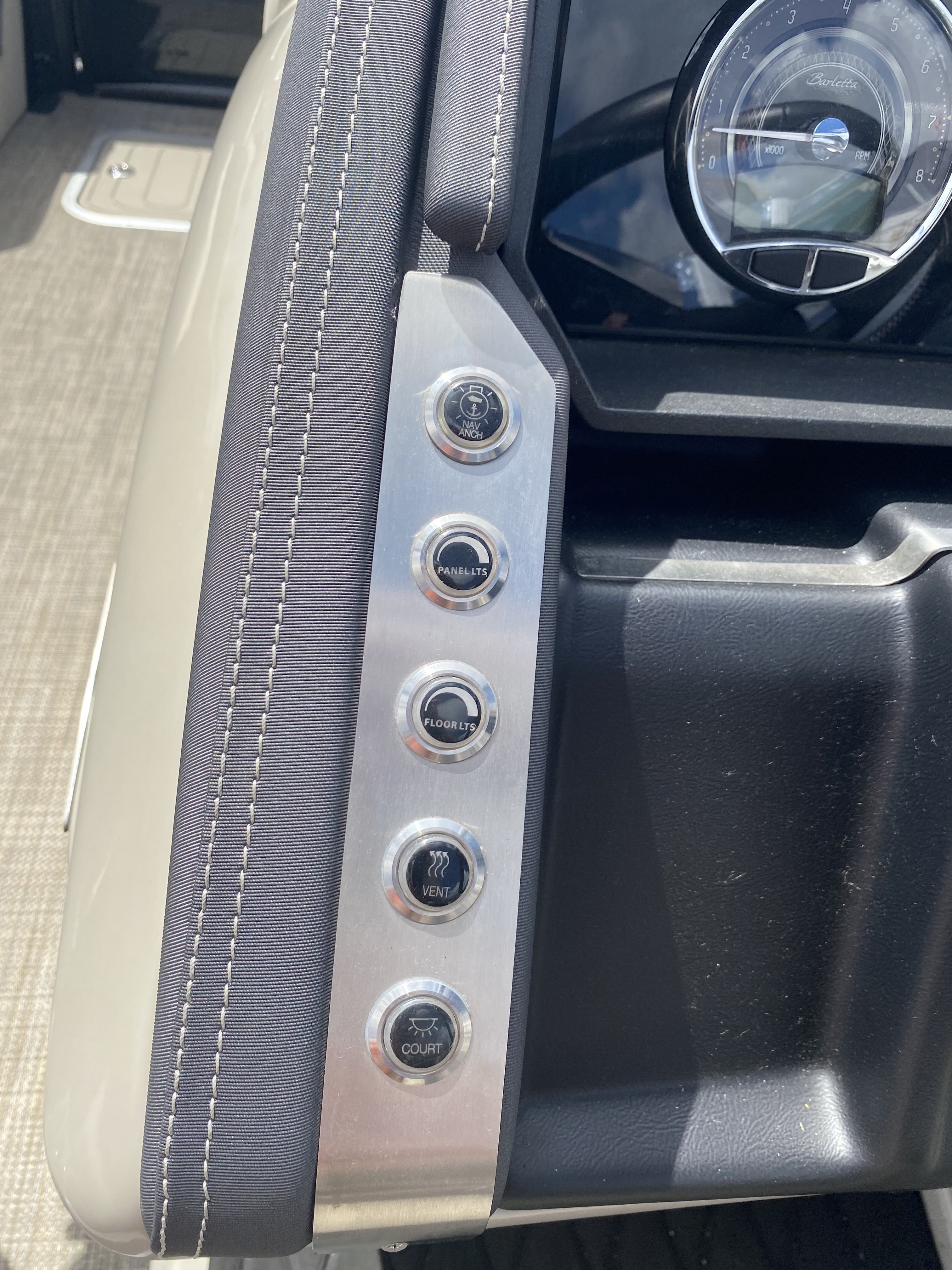2023 Barletta
                                                             LUSSO 25UETT Image Thumbnail #9
