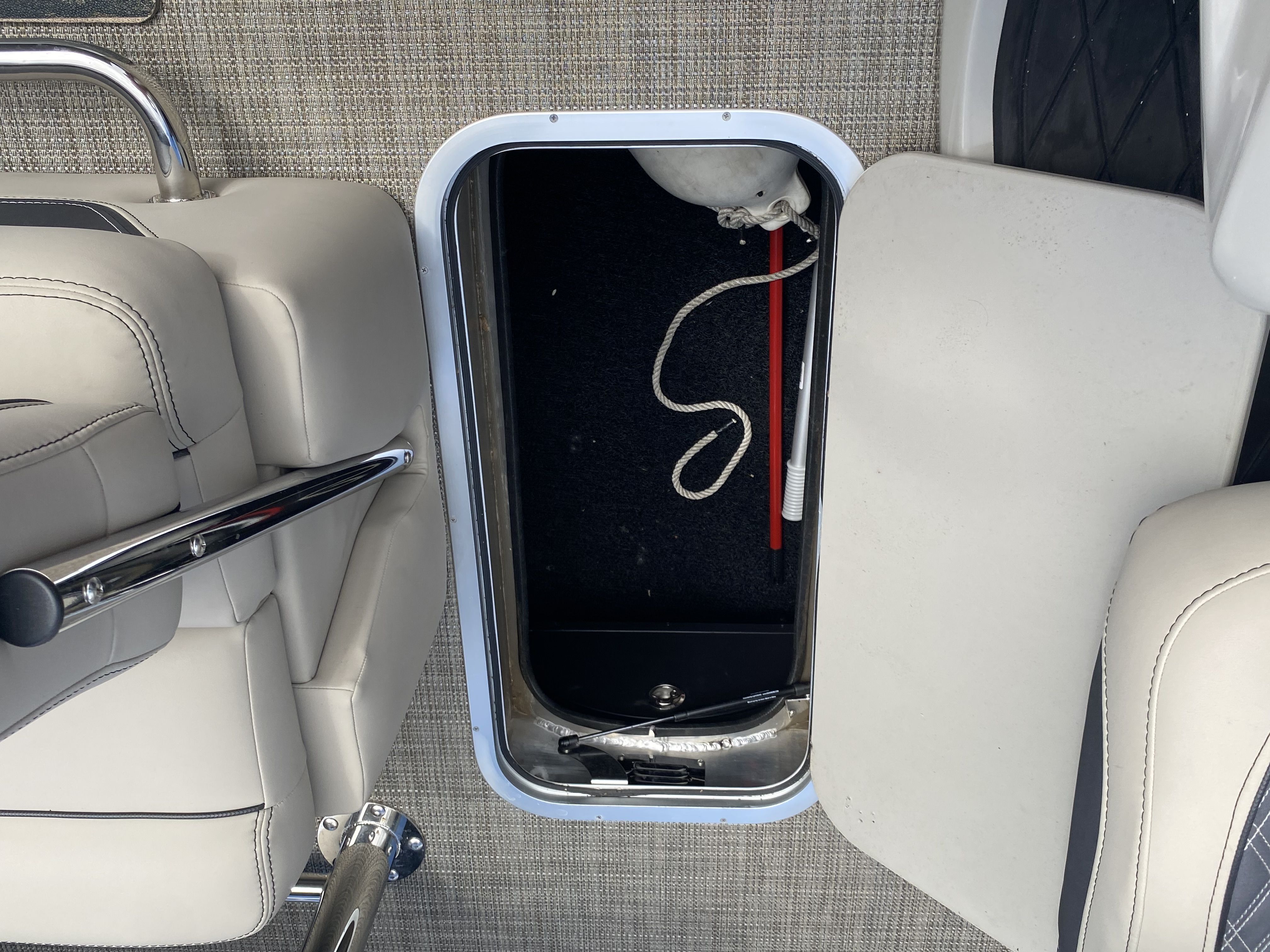 2023 Barletta
                                                             LUSSO 25UETT Image Thumbnail #17