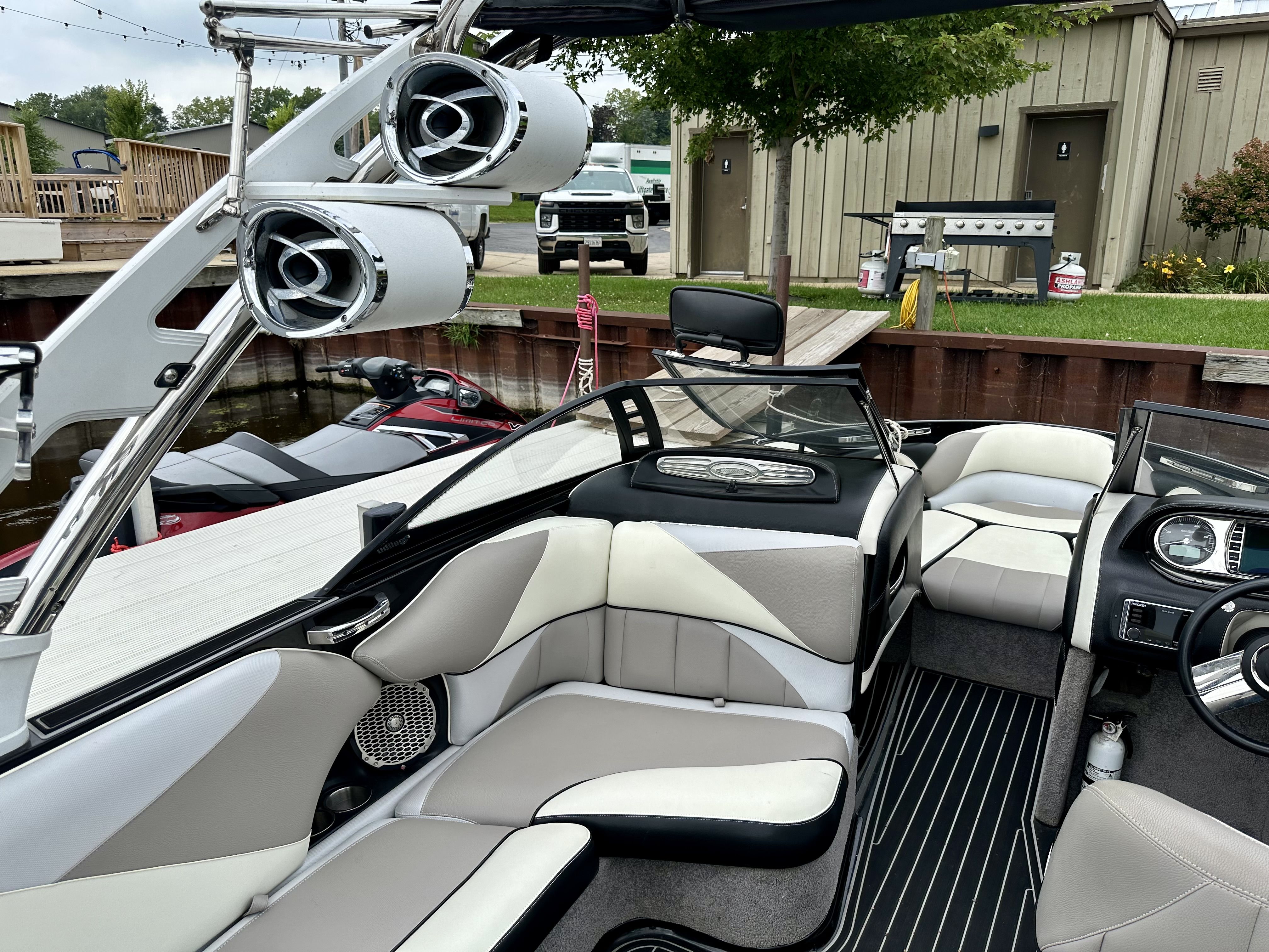 2012 Malibu Wakesetter 247 LSV Image Thumbnail #6