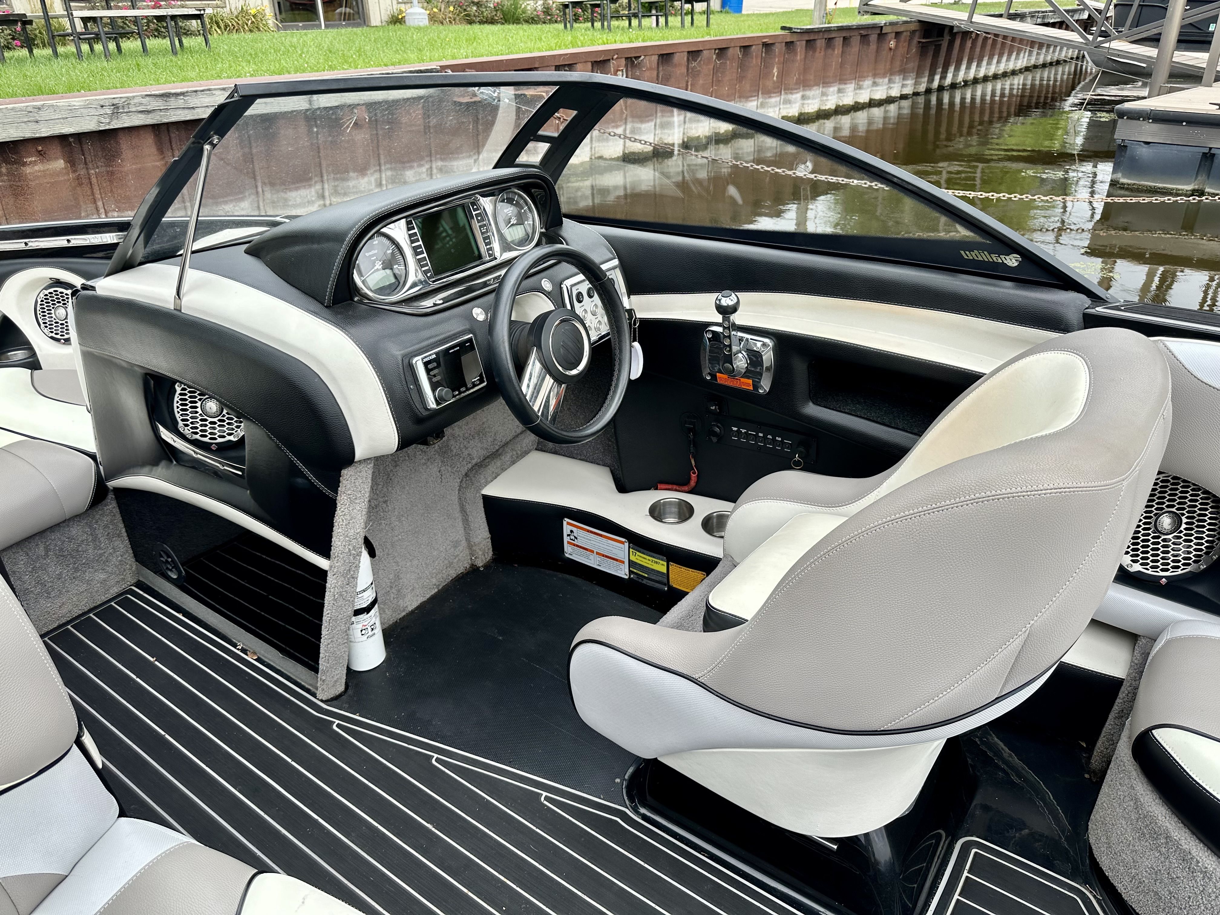 2012 Malibu Wakesetter 247 LSV Image Thumbnail #10