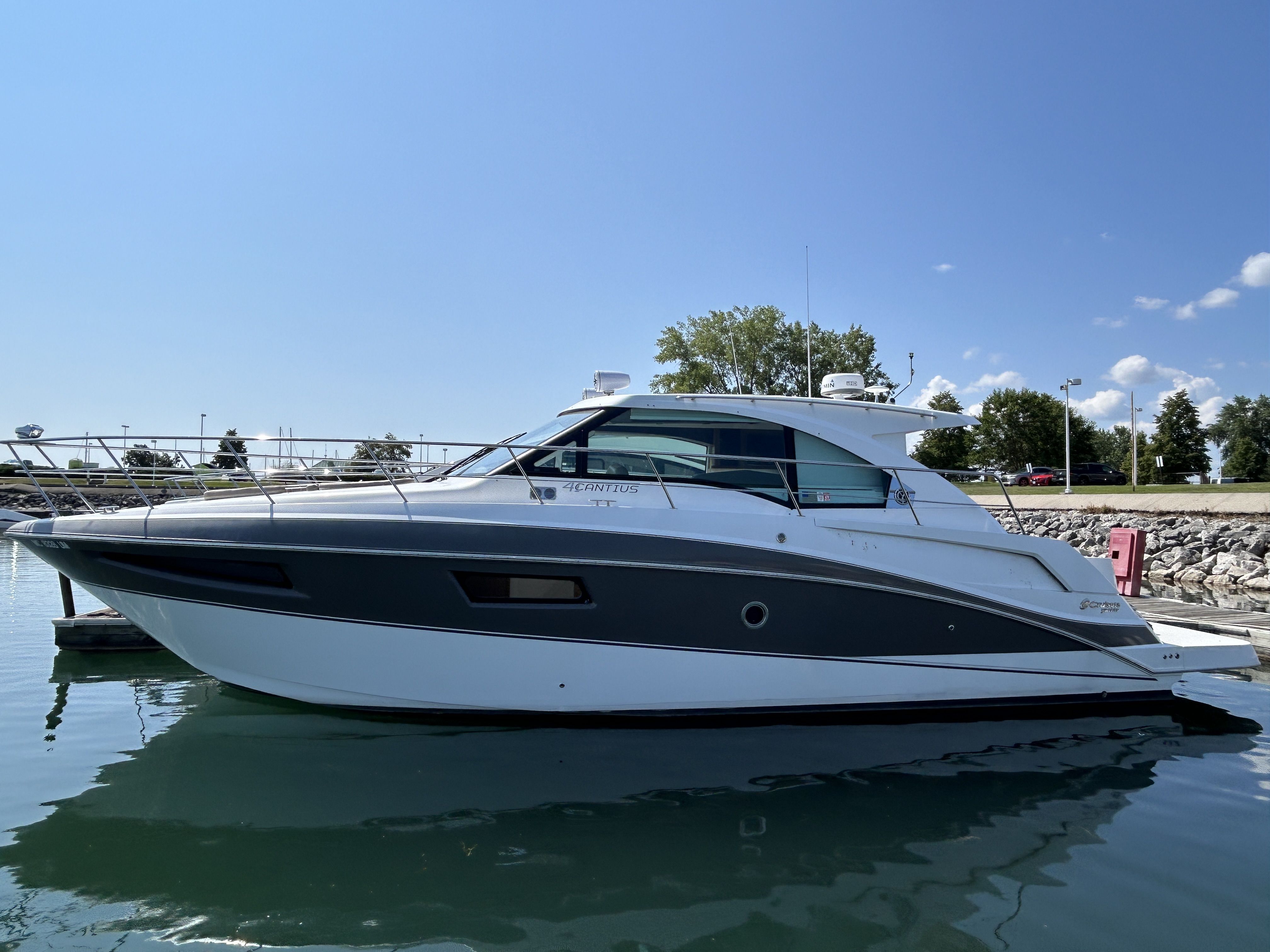 2013 Cruisers Yachts
                                                             41 CANTIUS Image Thumbnail #0