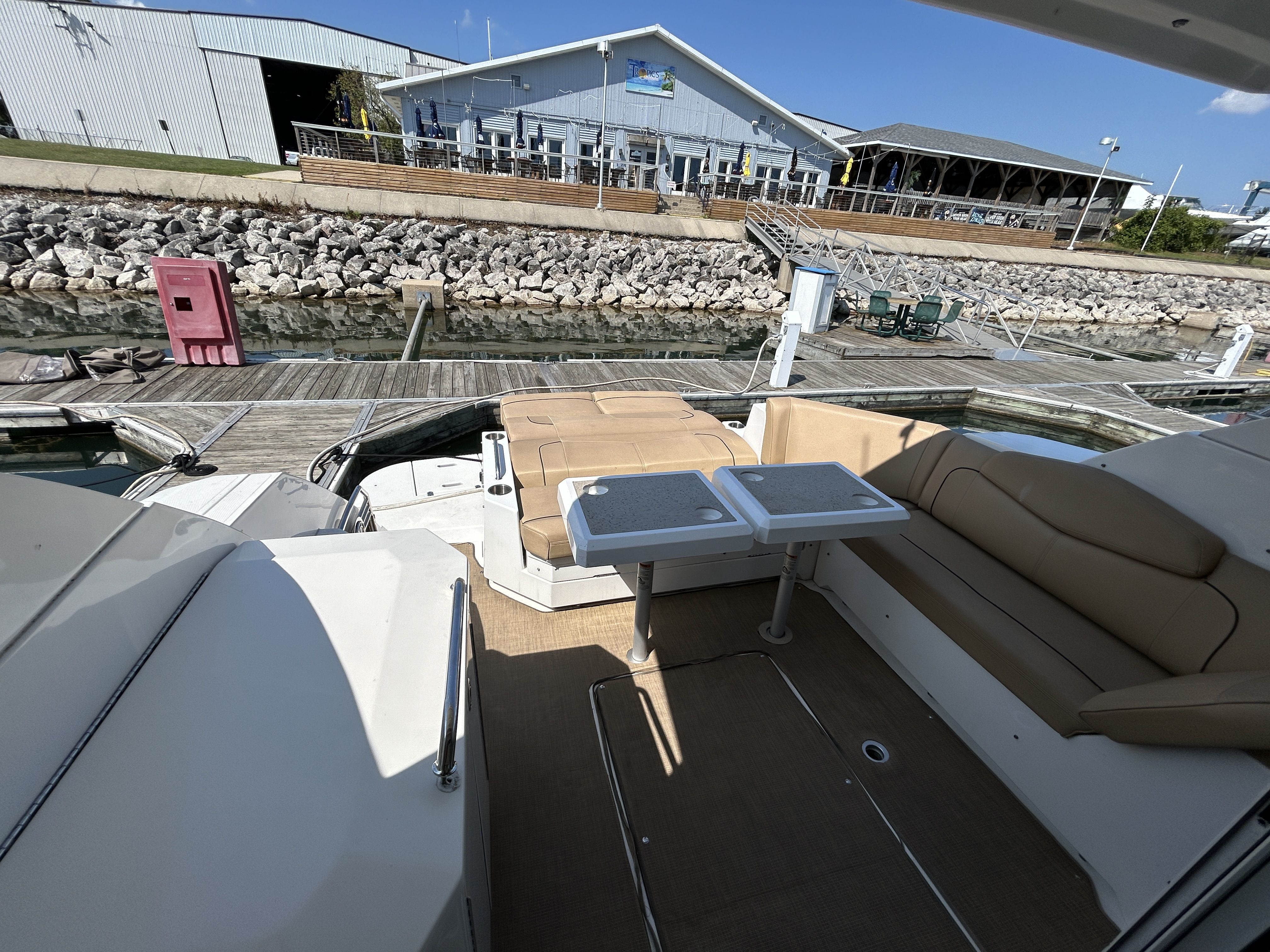2013 Cruisers Yachts
                                                             41 CANTIUS Image Thumbnail #12