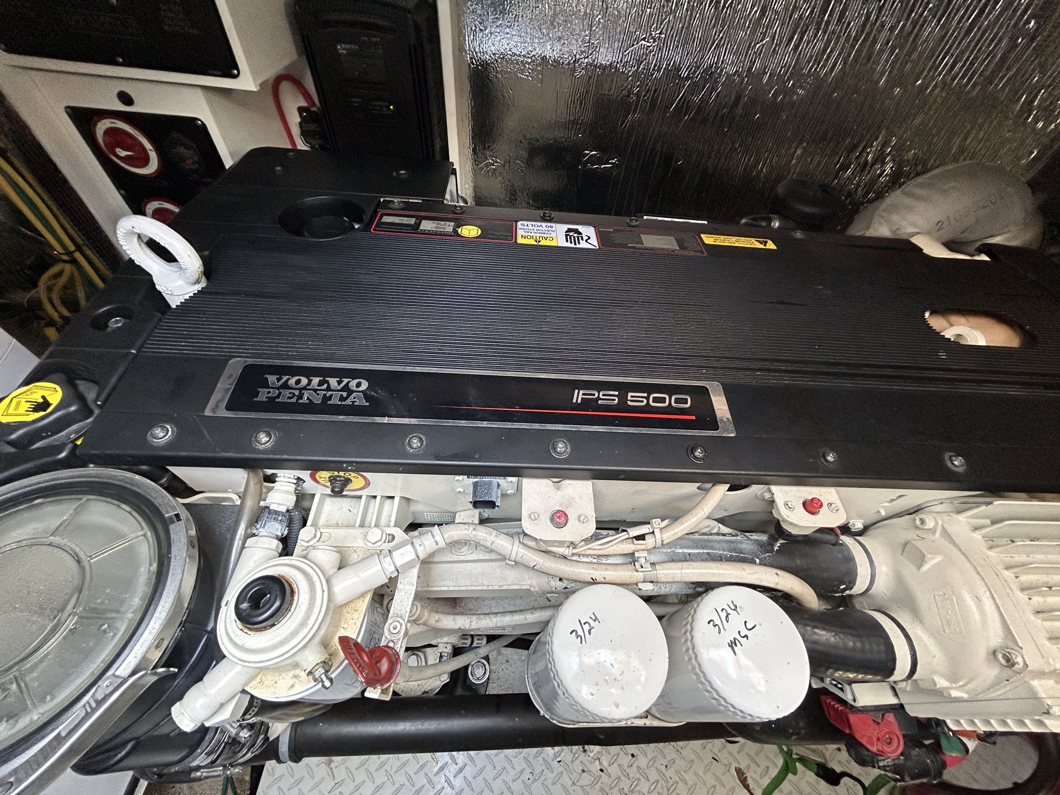 2013 Cruisers Yachts
                                                             41 CANTIUS Image Thumbnail #34