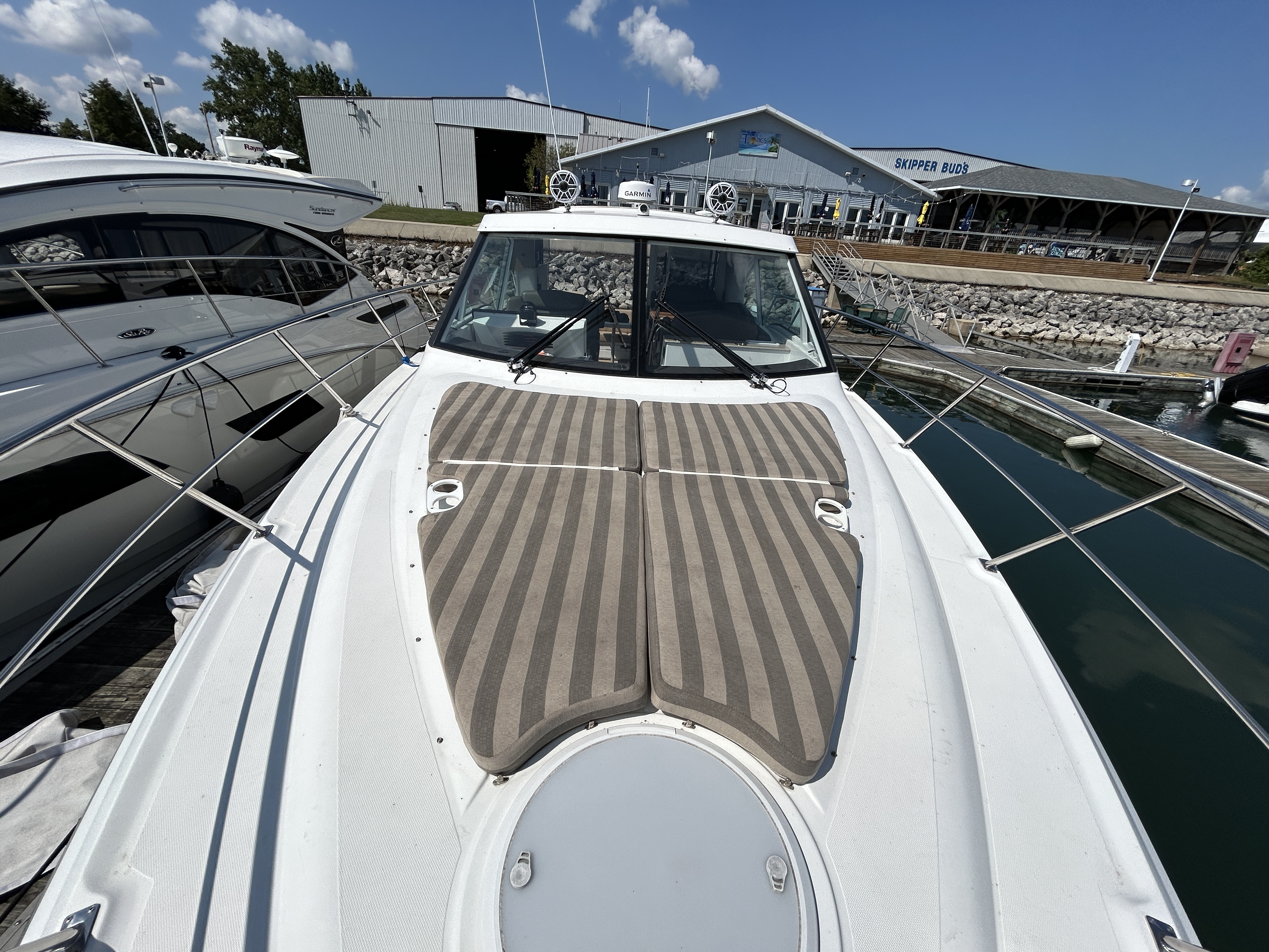 2013 Cruisers Yachts
                                                             41 CANTIUS Image Thumbnail #2