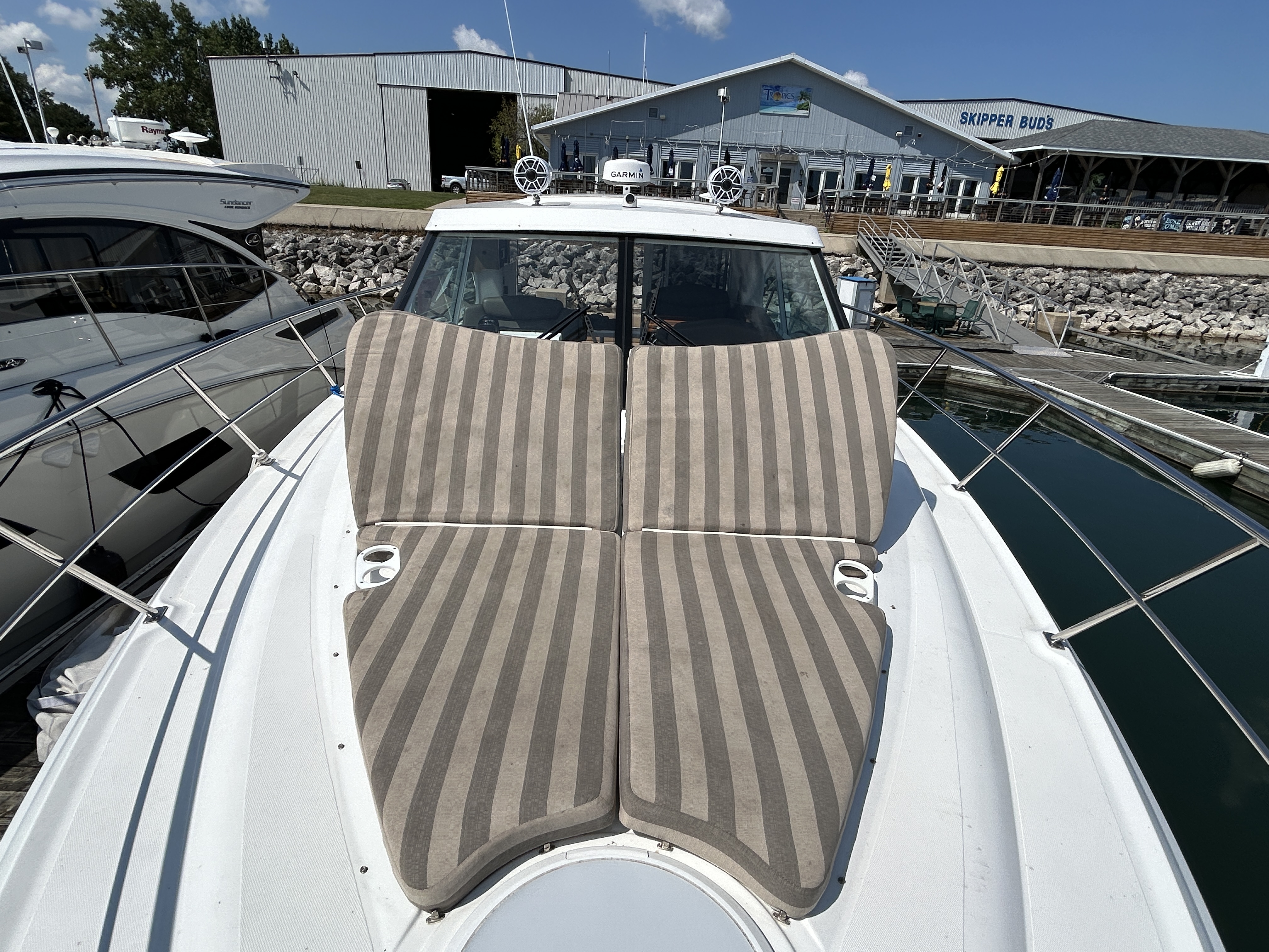 2013 Cruisers Yachts
                                                             41 CANTIUS Image Thumbnail #3
