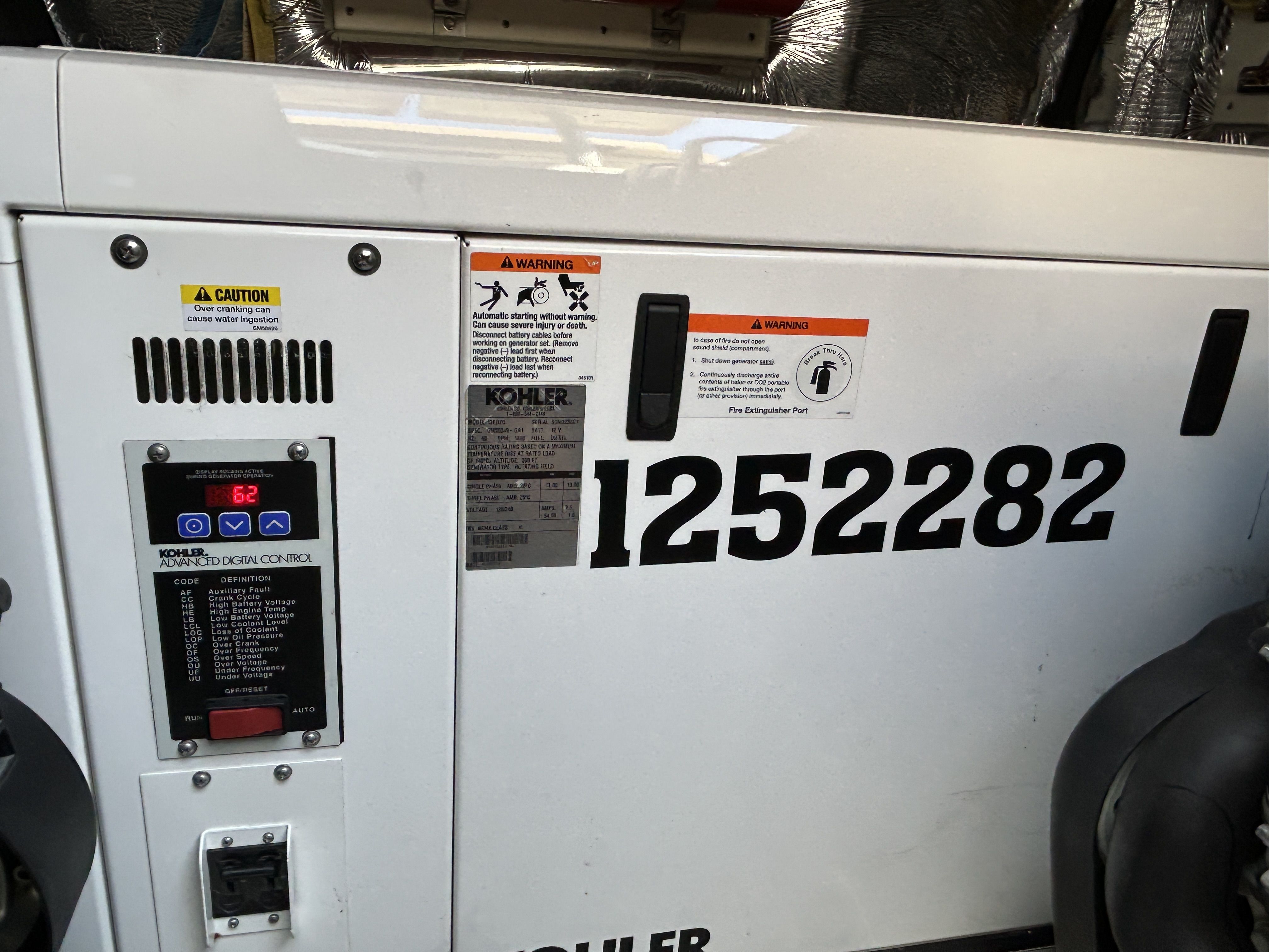 2013 Cruisers Yachts 41 CANTIUS Image Thumbnail #33