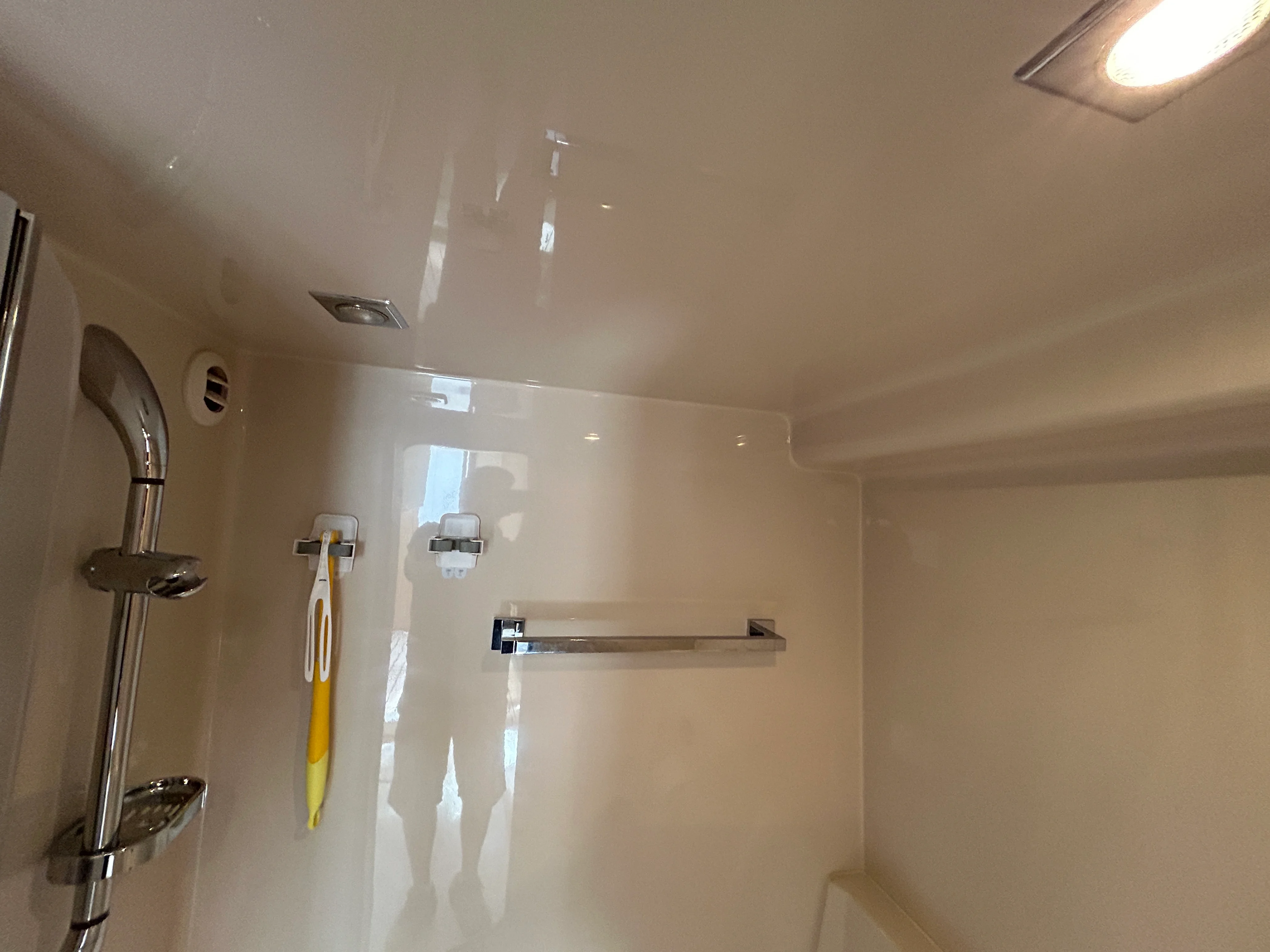 2013 Cruisers Yachts 41 CANTIUS Image Thumbnail #27