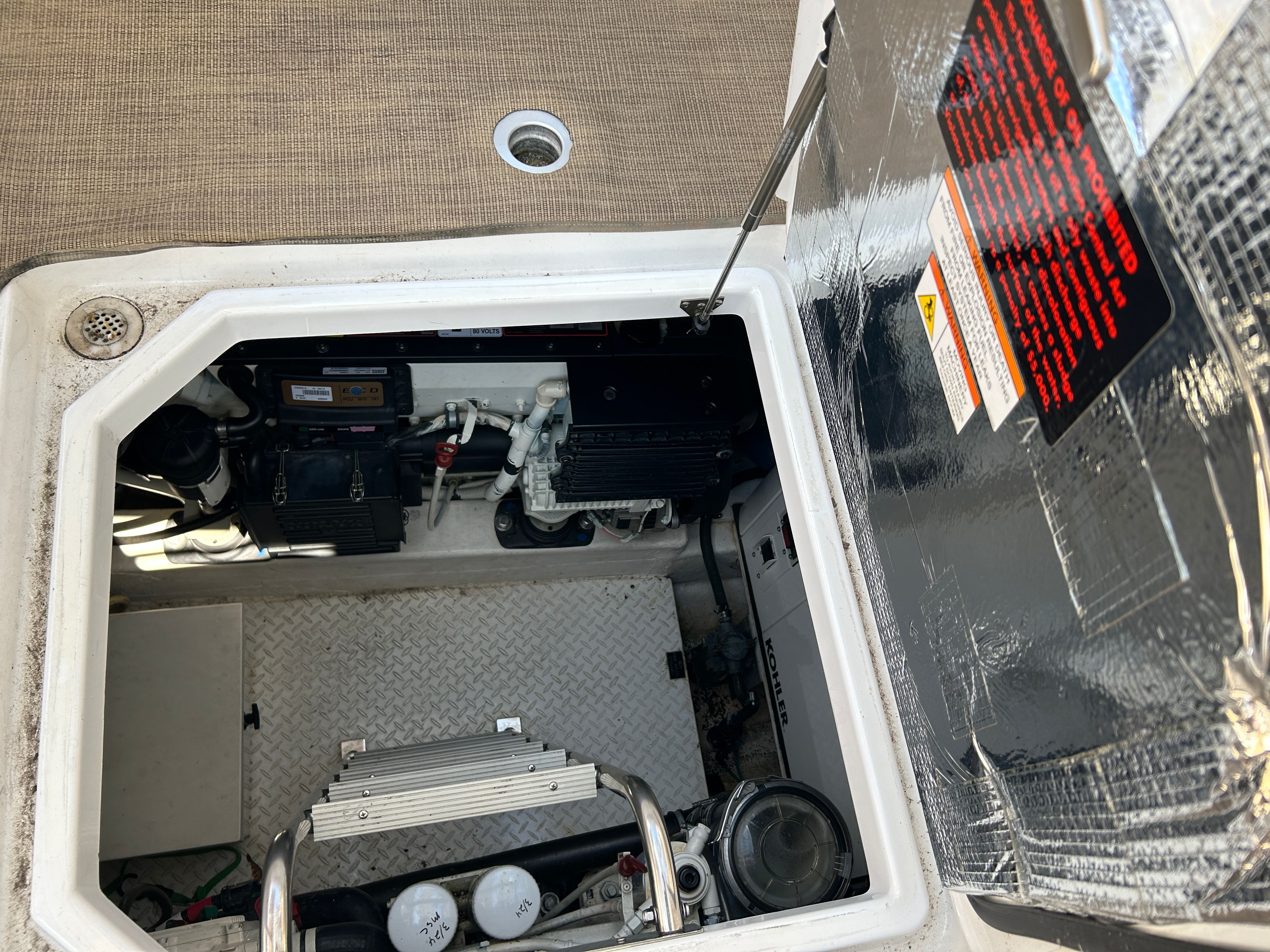 2013 Cruisers Yachts 41 CANTIUS Image Thumbnail #35