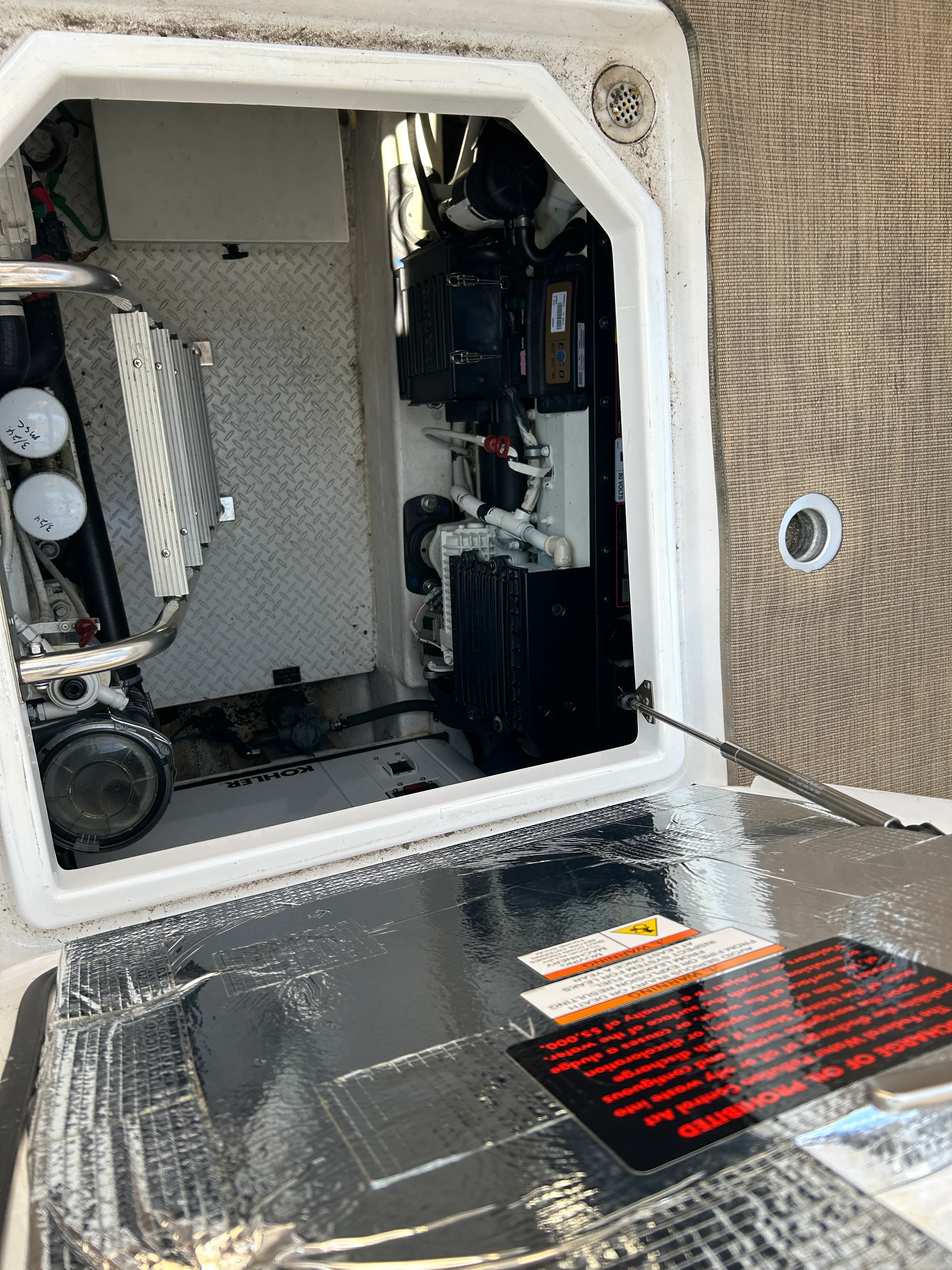 2013 Cruisers Yachts 41 CANTIUS Image Thumbnail #35