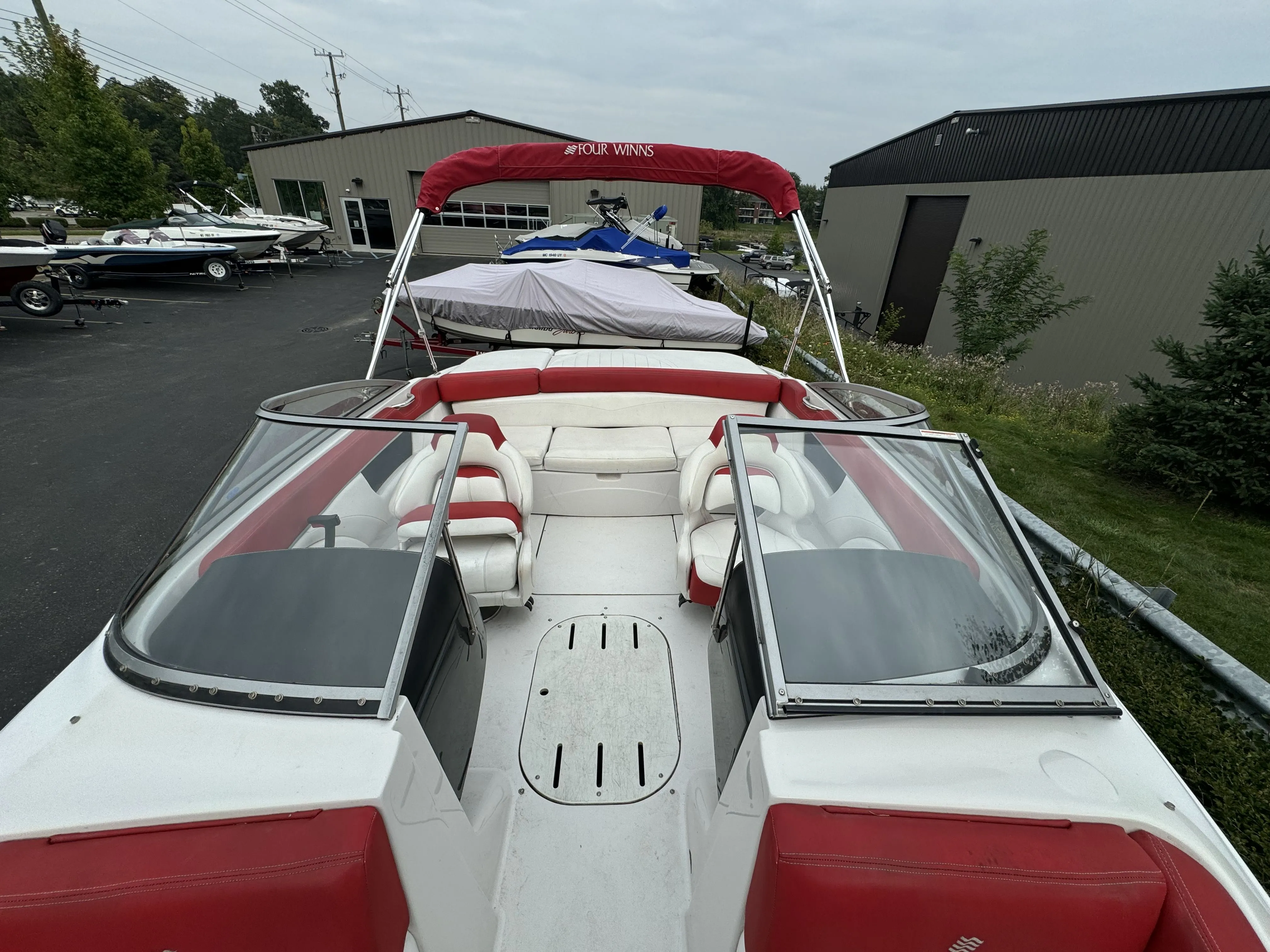2011 Four Winns 200 HORIZON Image Thumbnail #6