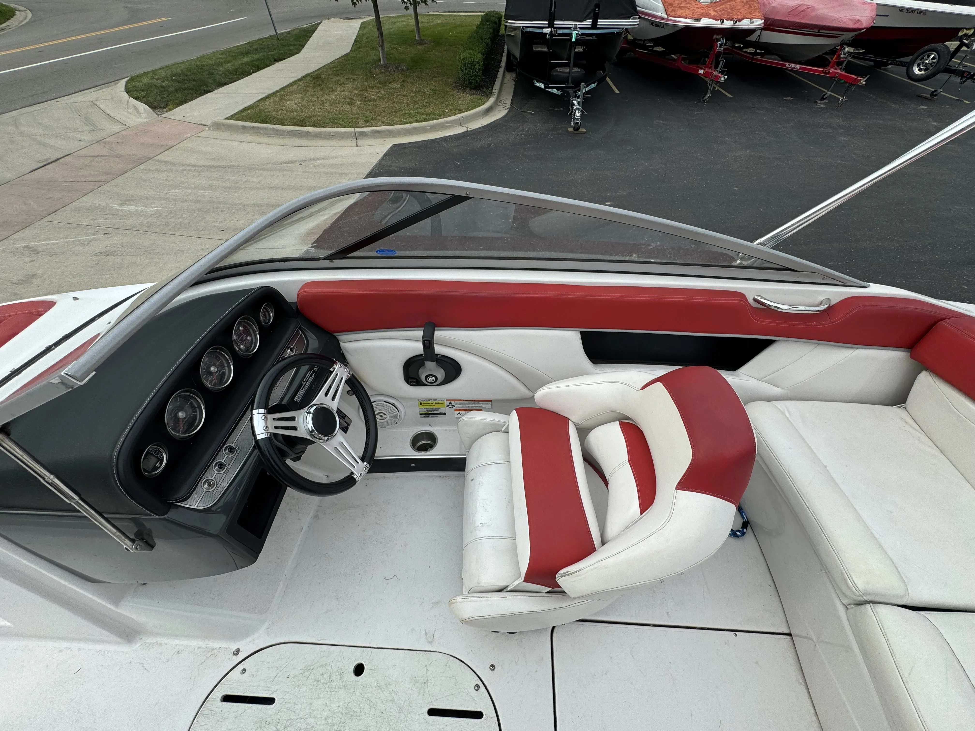 2011 Four Winns 200 HORIZON Image Thumbnail #7