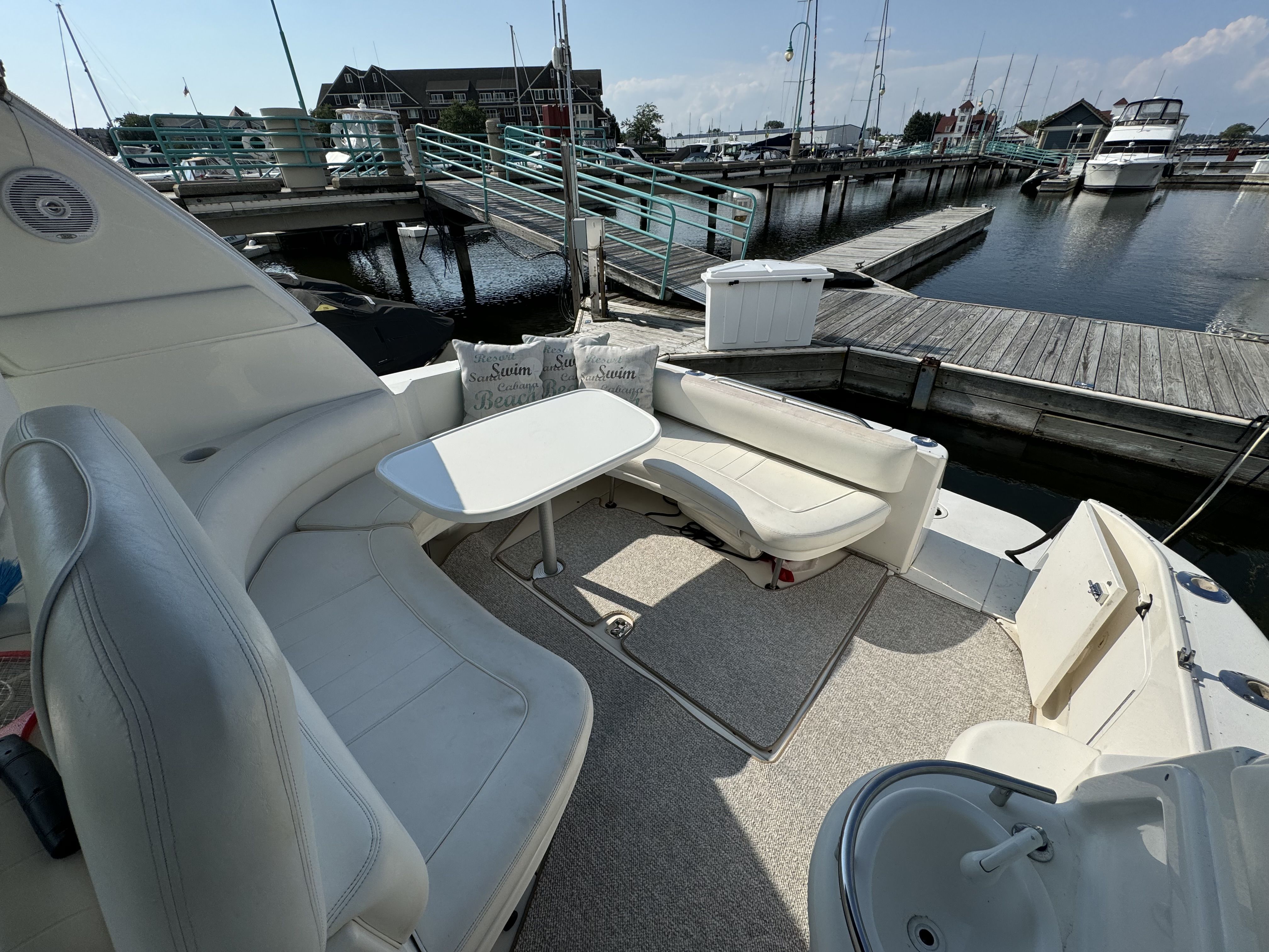 2000 Sea Ray
                                                             310 SUNDANCER Image Thumbnail #5