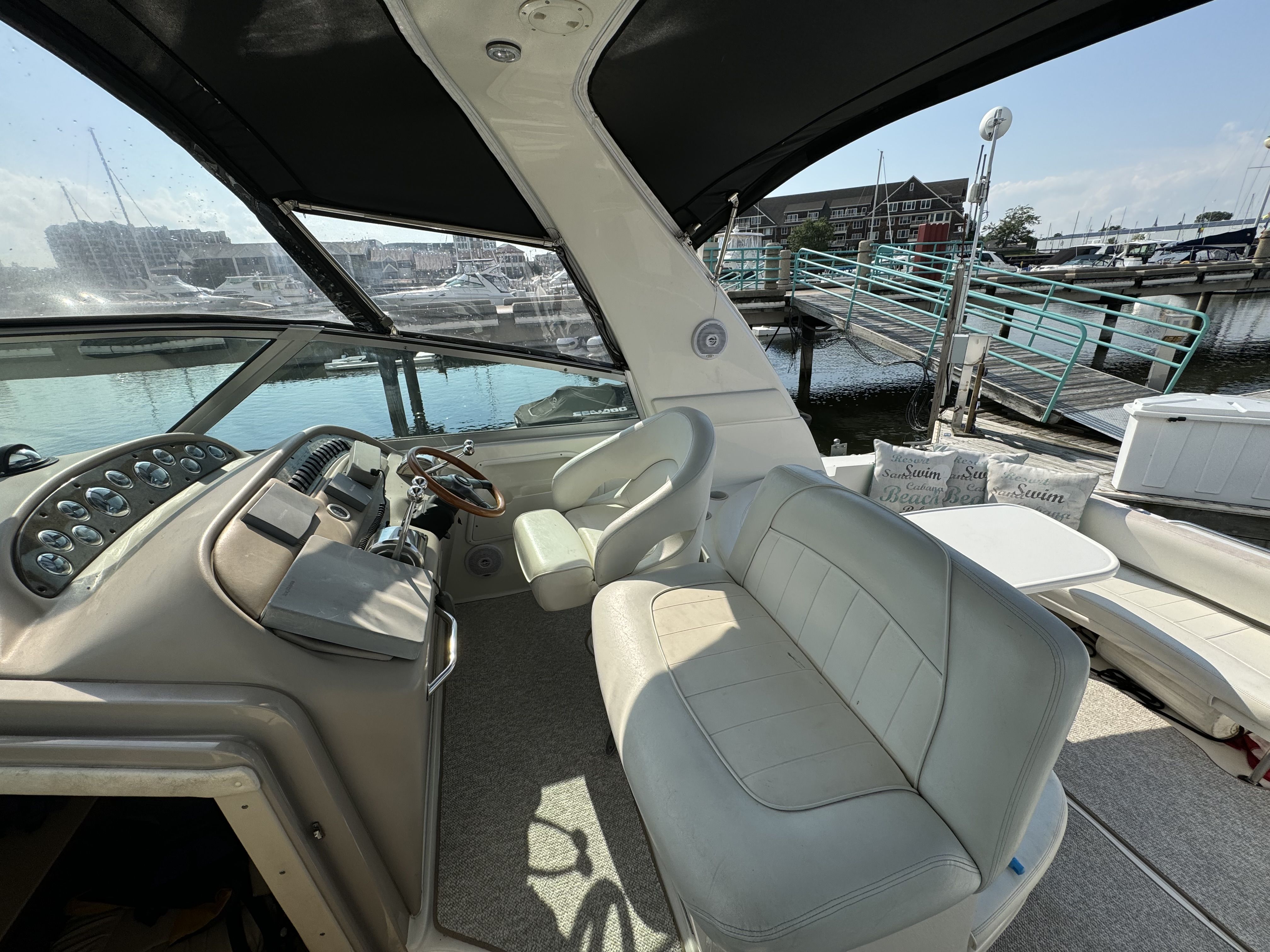 2000 Sea Ray
                                                             310 SUNDANCER Image Thumbnail #6