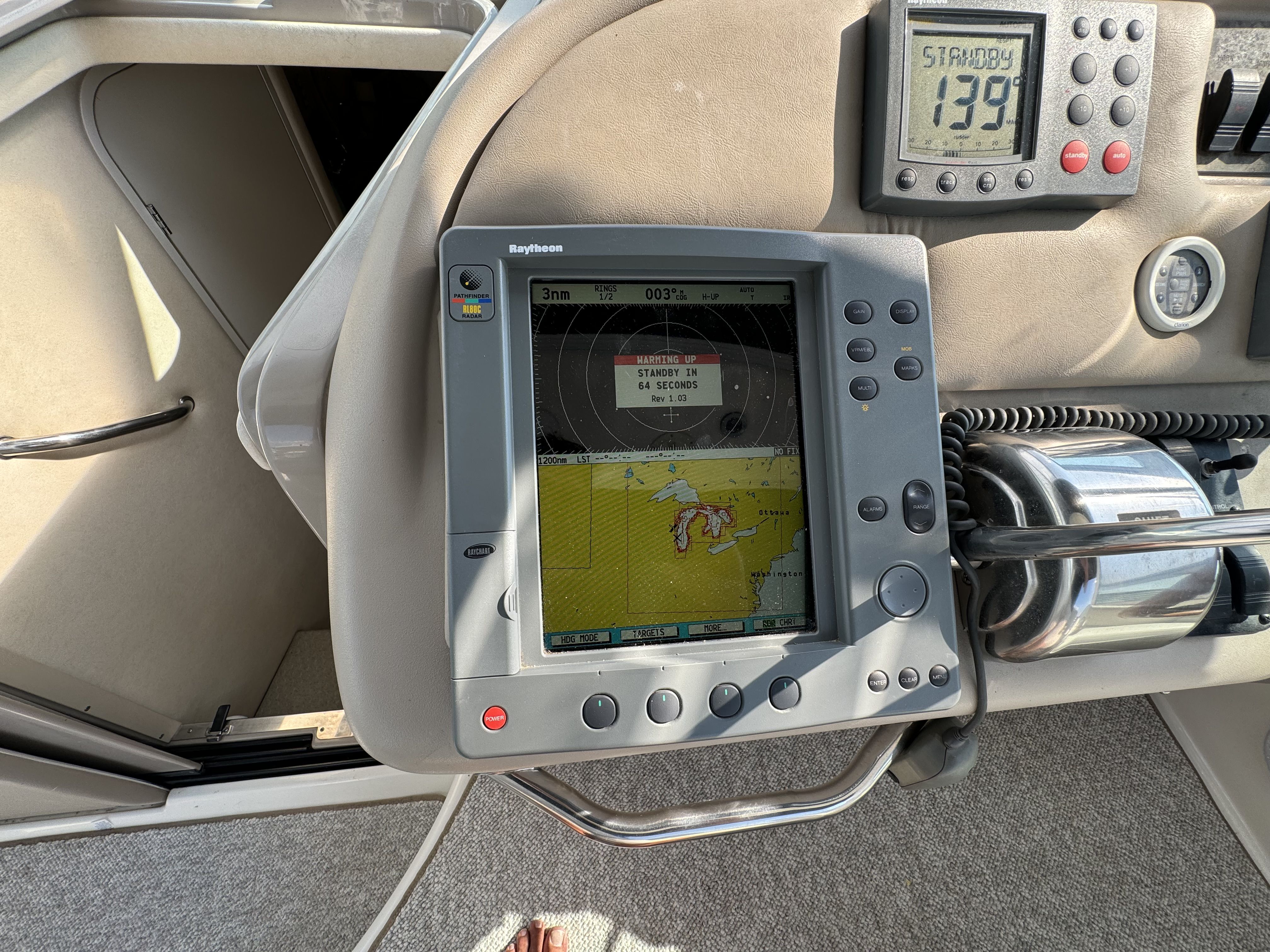 2000 Sea Ray
                                                             310 SUNDANCER Image Thumbnail #8