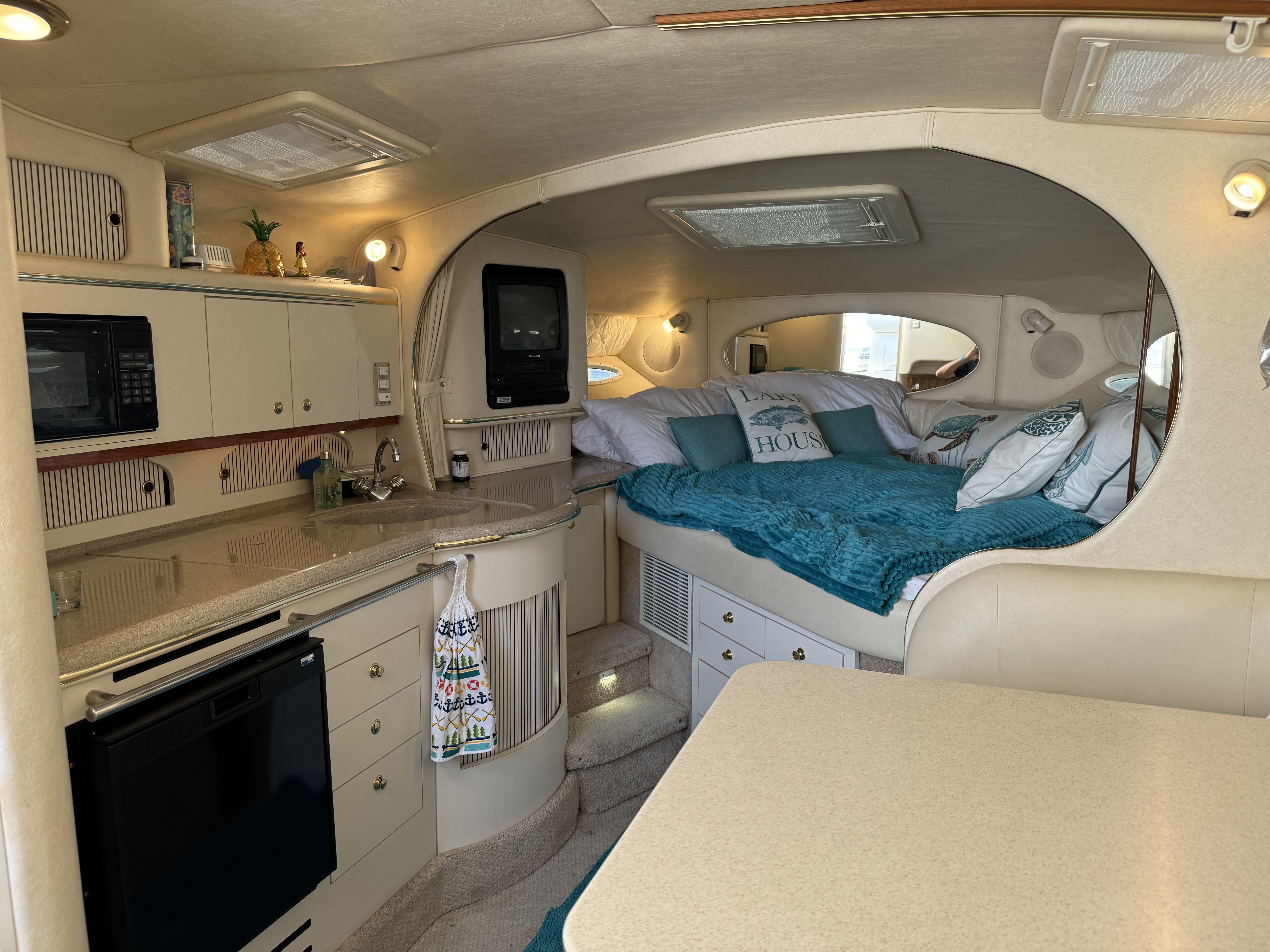 2000 Sea Ray
                                                             310 SUNDANCER Image Thumbnail #15
