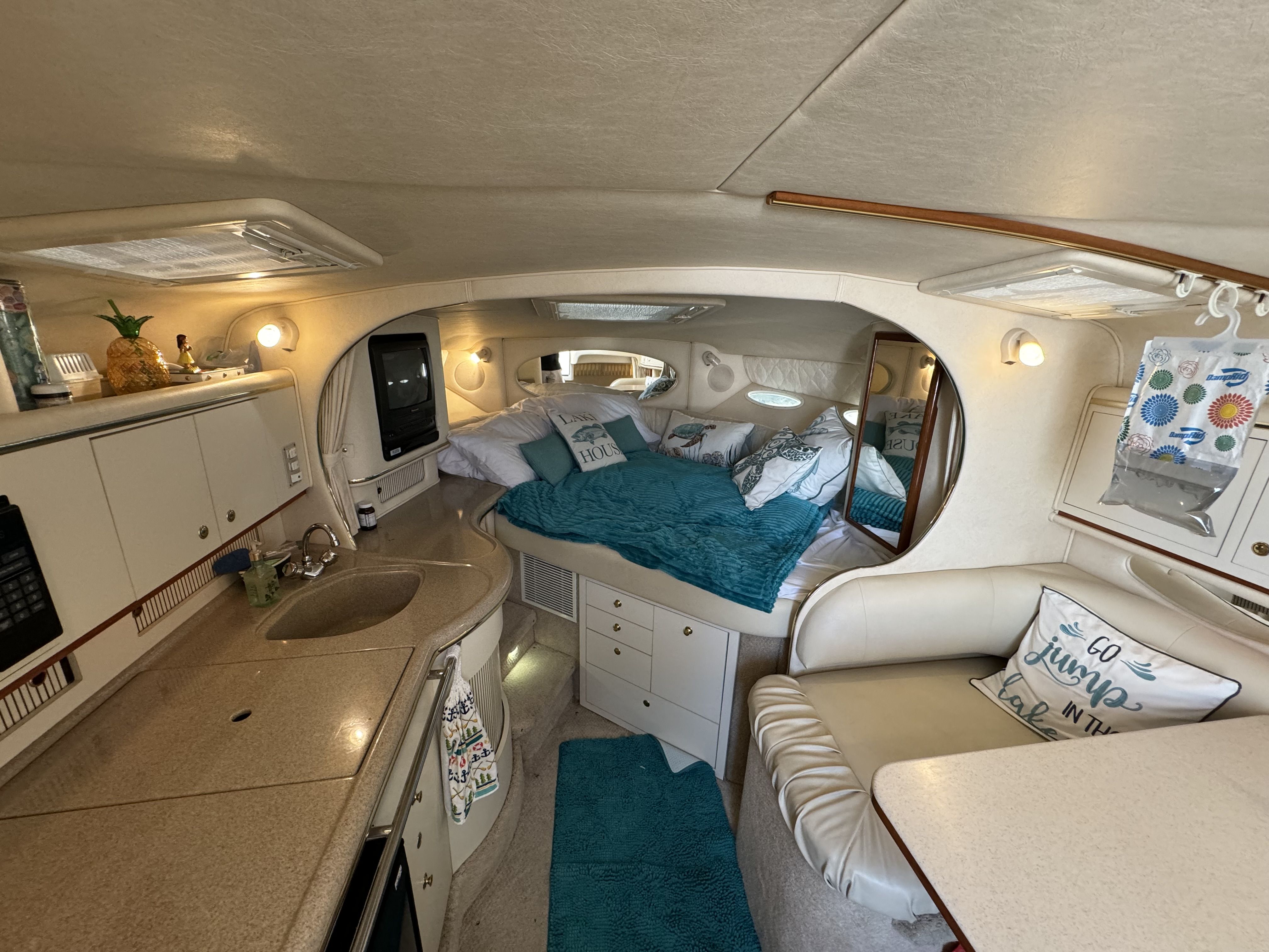 2000 Sea Ray
                                                             310 SUNDANCER Image Thumbnail #16