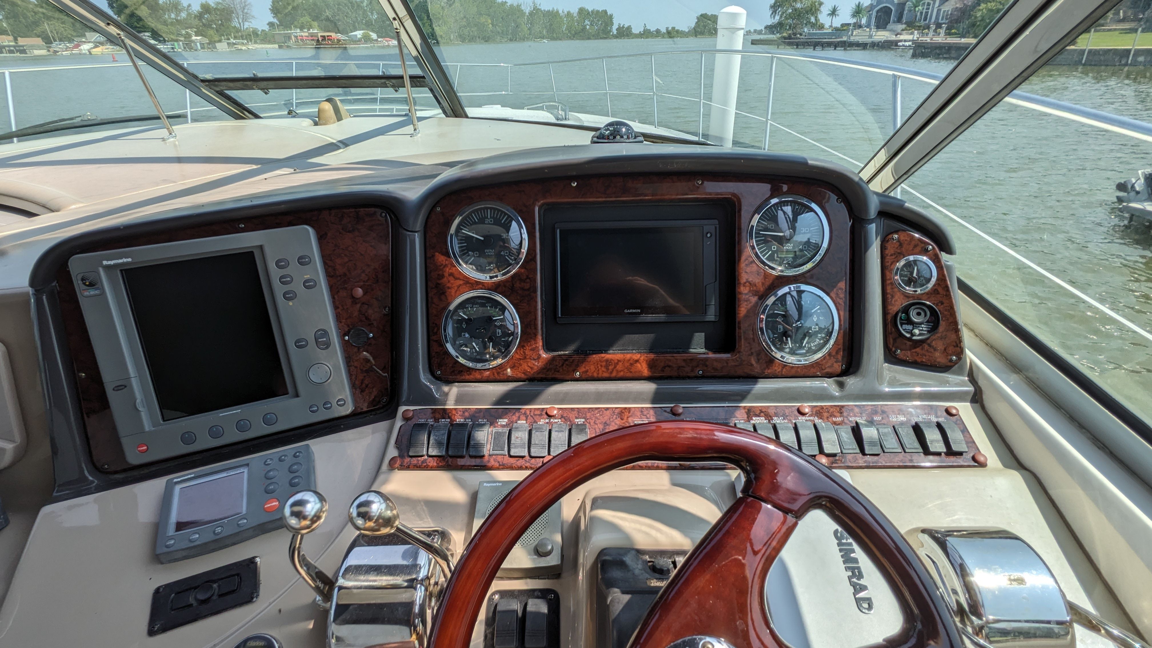 2003 Sea Ray
                                                             420 SUNDANCER Image Thumbnail #10