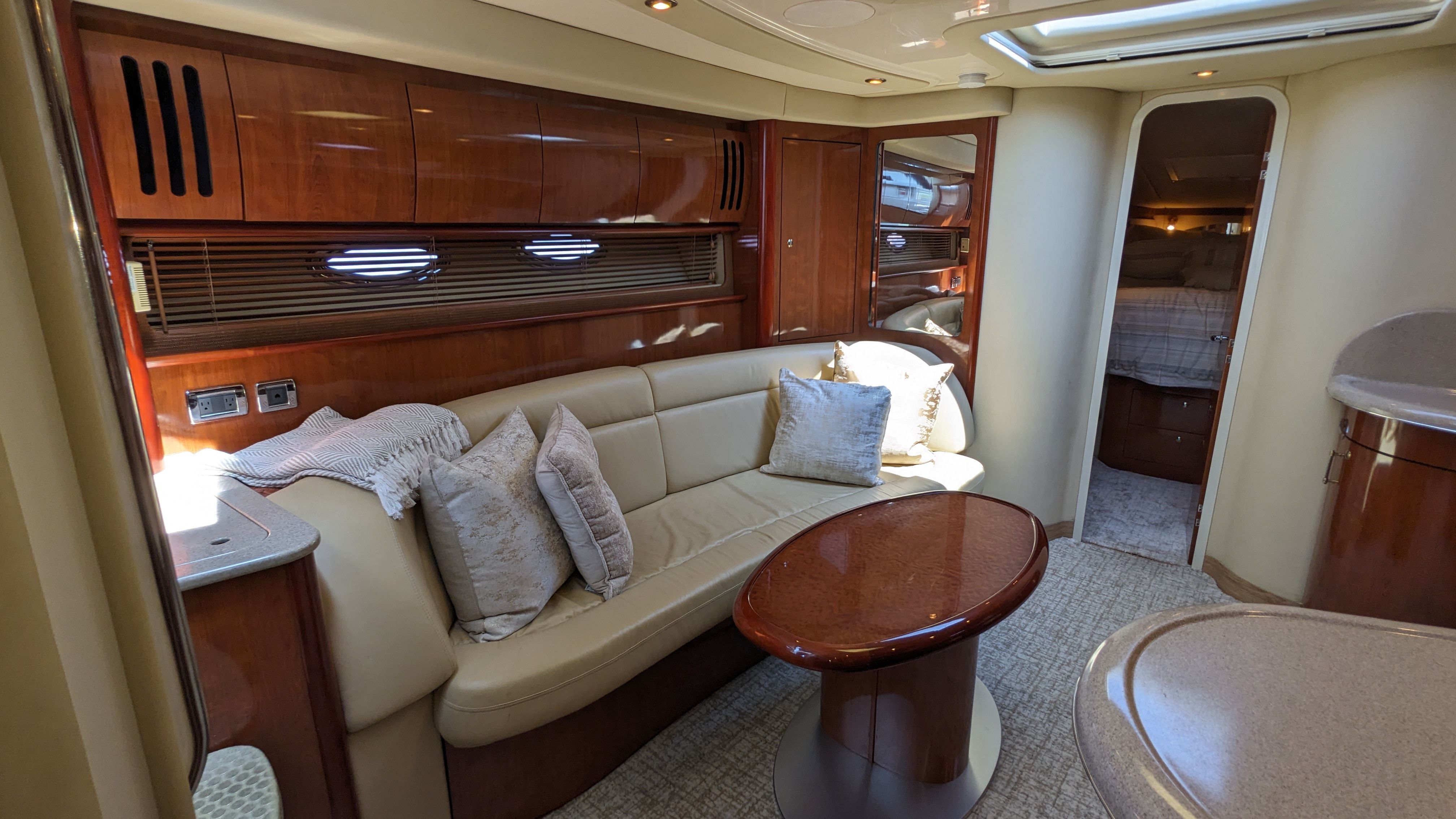 2003 Sea Ray
                                                             420 SUNDANCER Image Thumbnail #24
