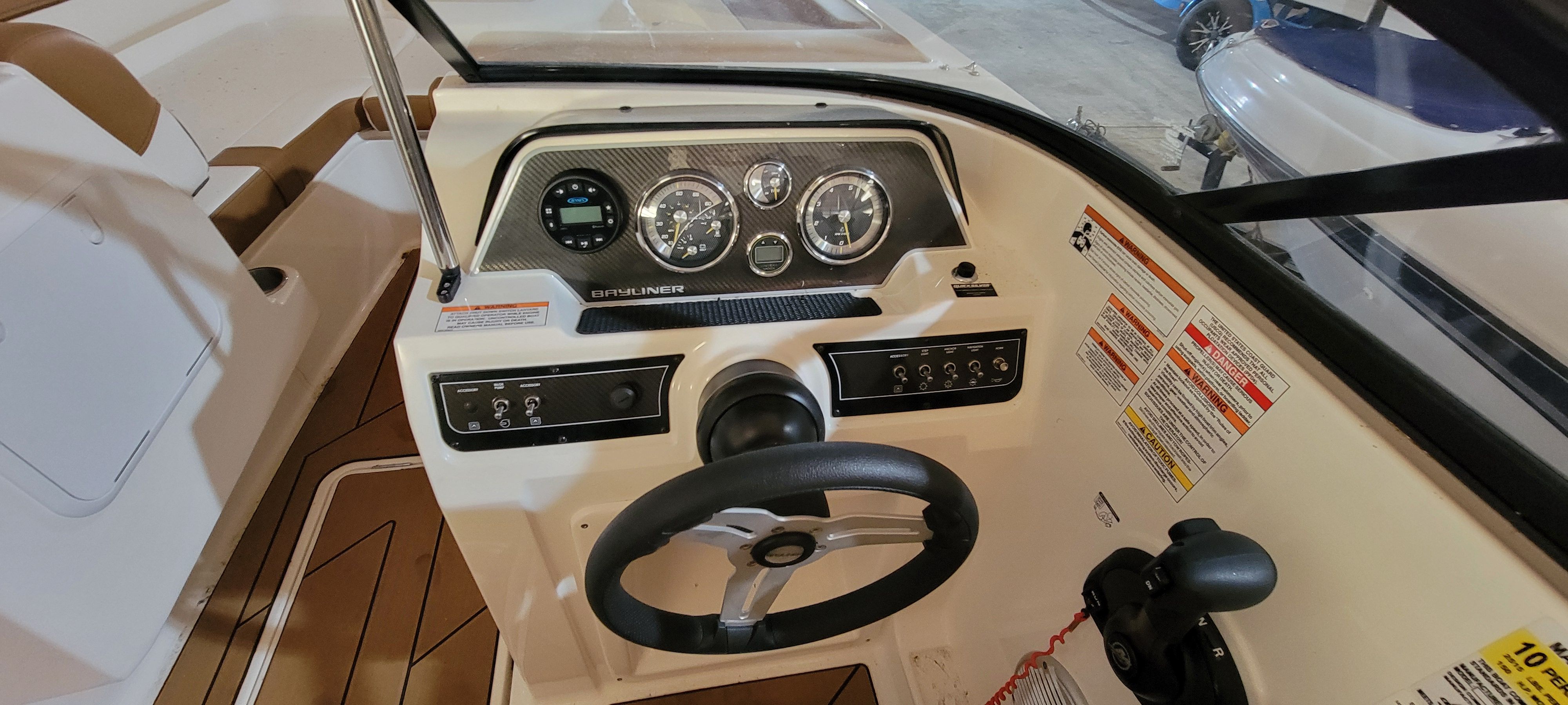 2021 Bayliner
                                                             2000DX Image Thumbnail #2