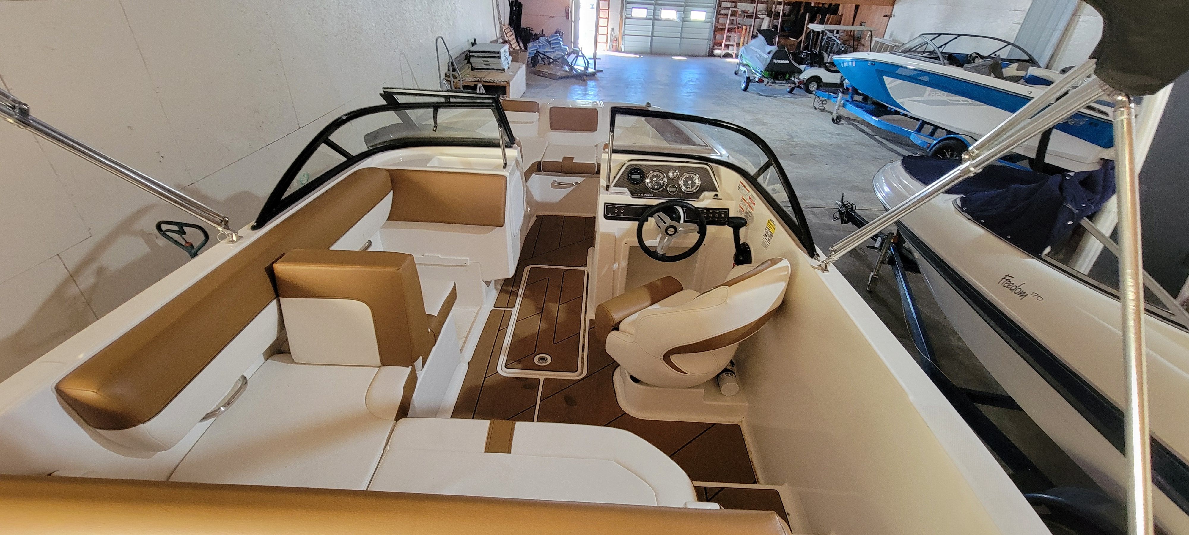 2021 Bayliner
                                                             2000DX Image Thumbnail #5
