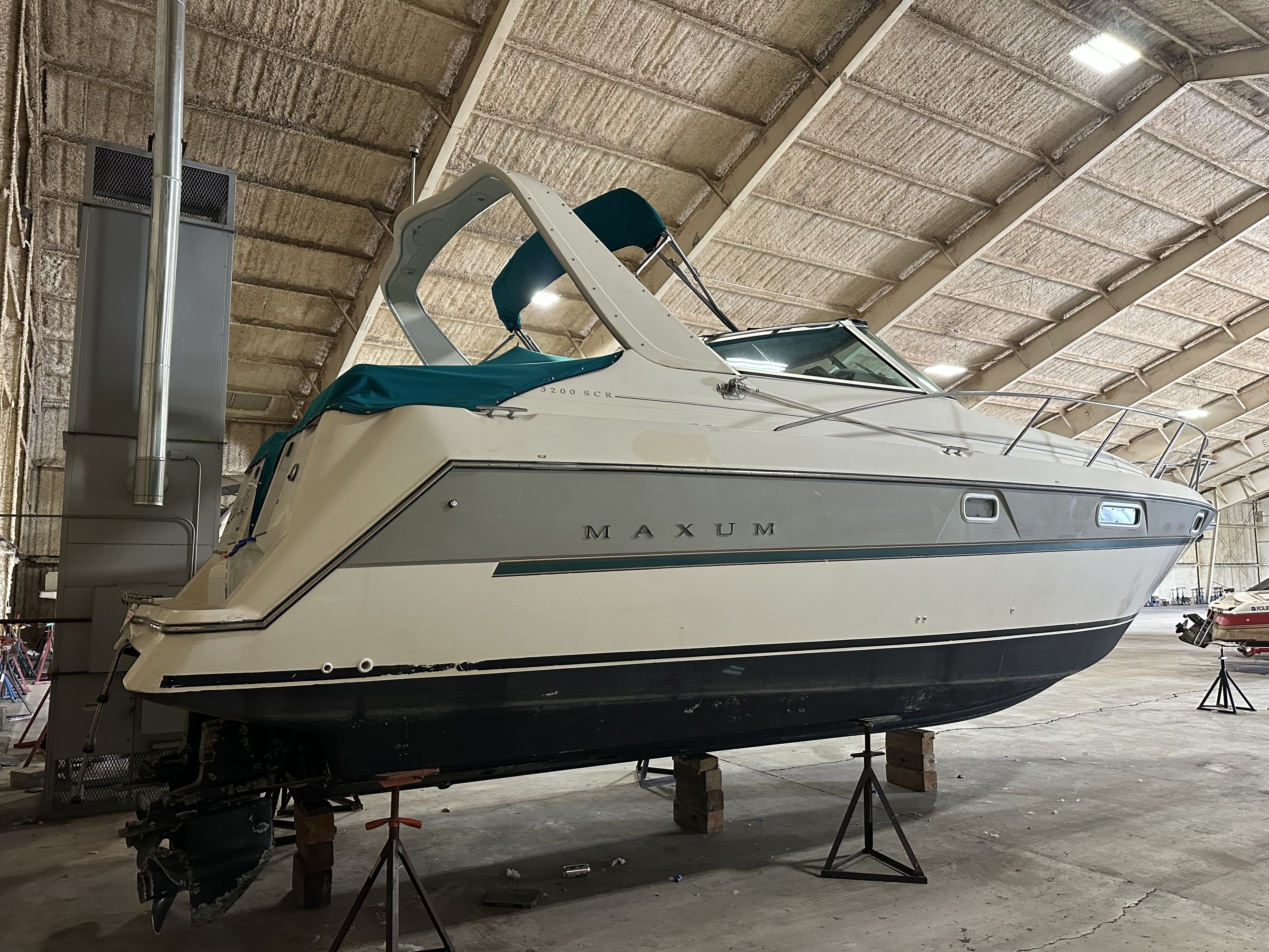 1995 Maxum
                                                             3200 SCR Image Thumbnail #3