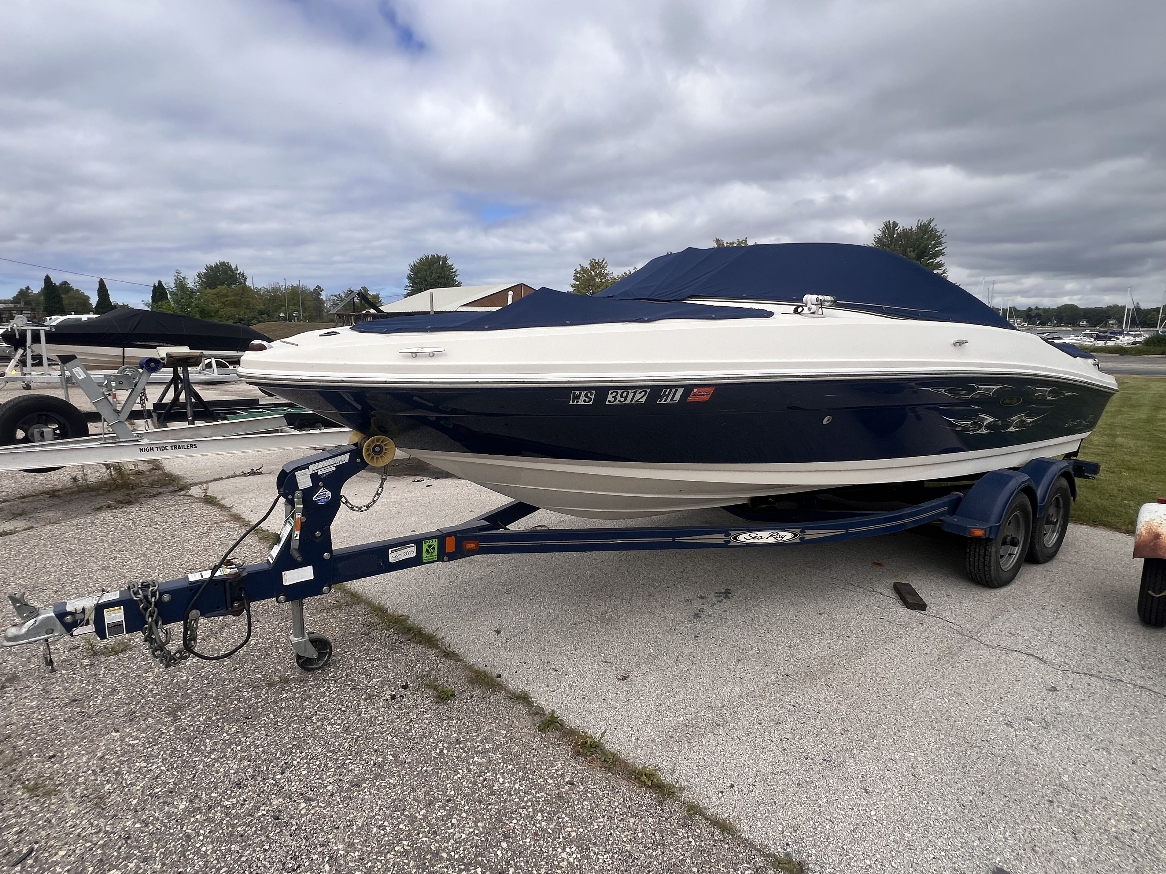 2008 Sea Ray 205 Sport Image Thumbnail #4