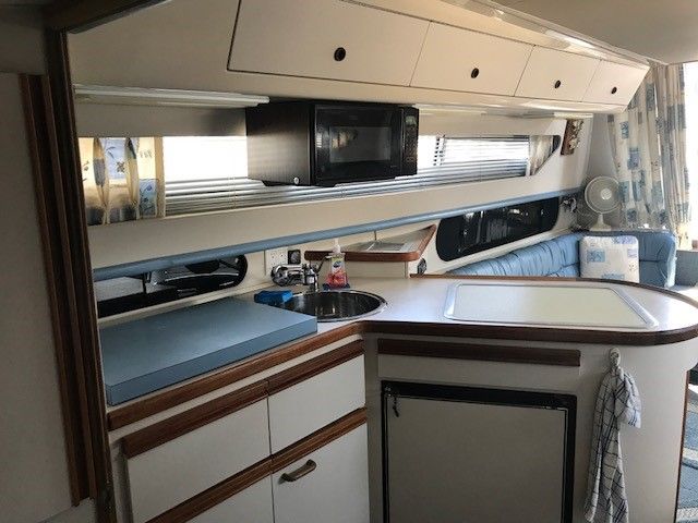 1989 Carver Yachts
                                                             30 SANTEGO Image Thumbnail #4