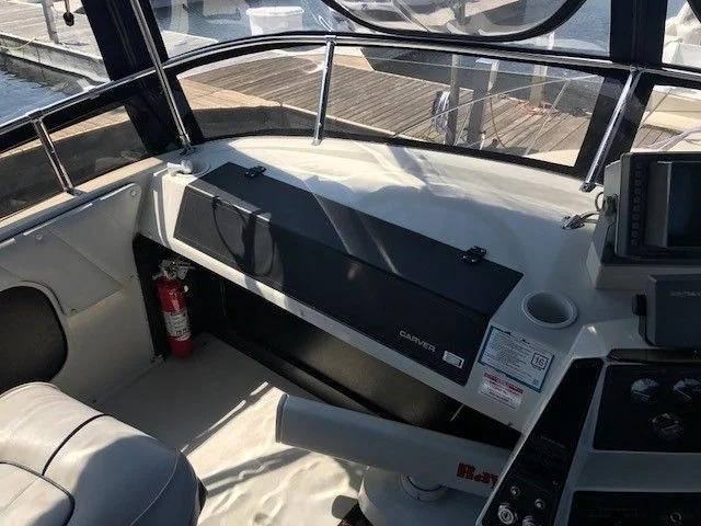 1989 Carver Yachts 30 SANTEGO Image Thumbnail #7