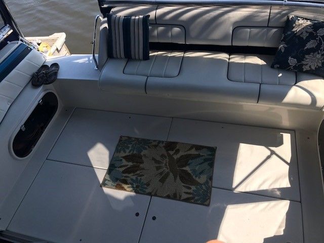 1989 Carver Yachts 30 SANTEGO Image Thumbnail #8