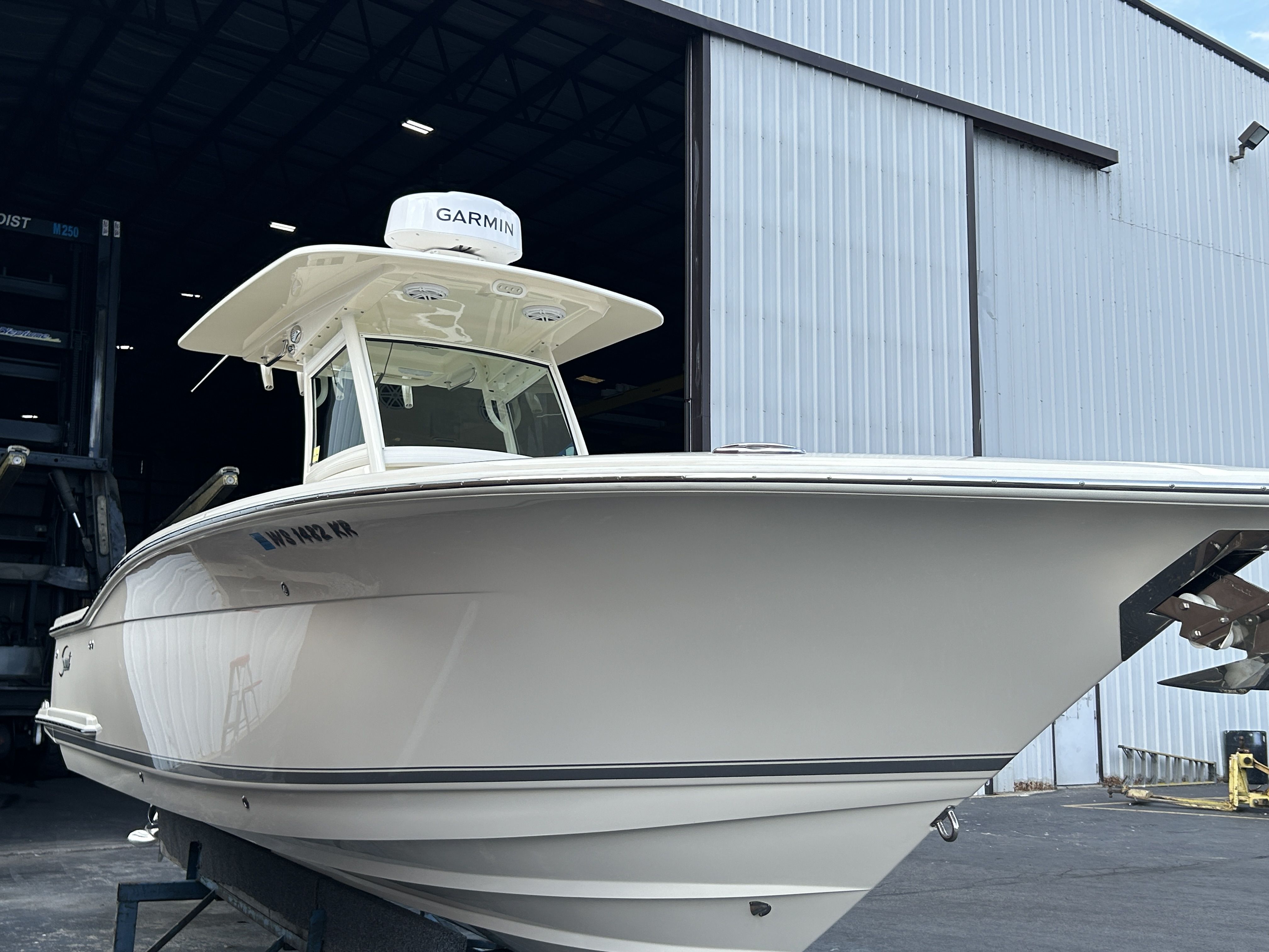 2018 Scout
                                                             275 LXF Image Thumbnail #0