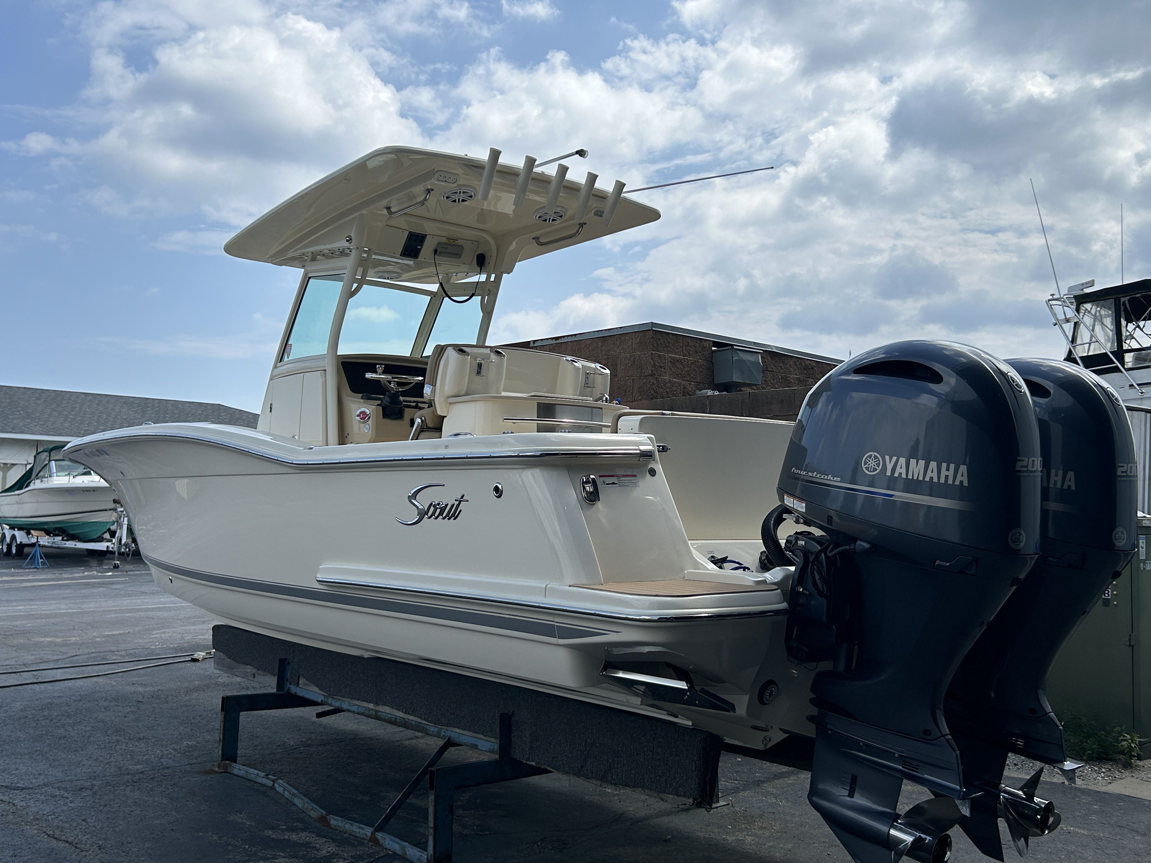 2018 Scout 275 LXF Image Thumbnail #3