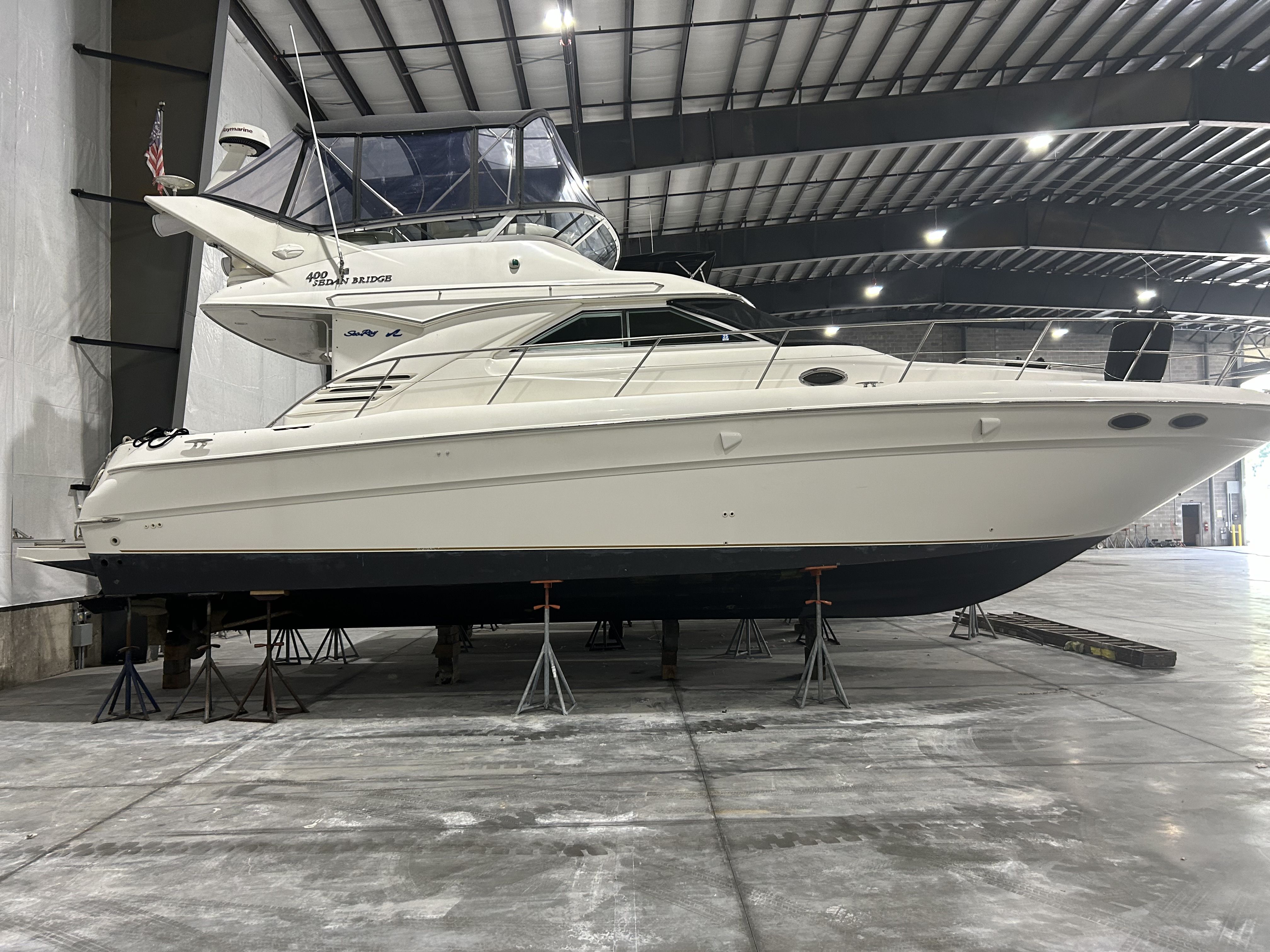2001 Sea Ray
                                                             400 Sedan Bridge Image Thumbnail #0