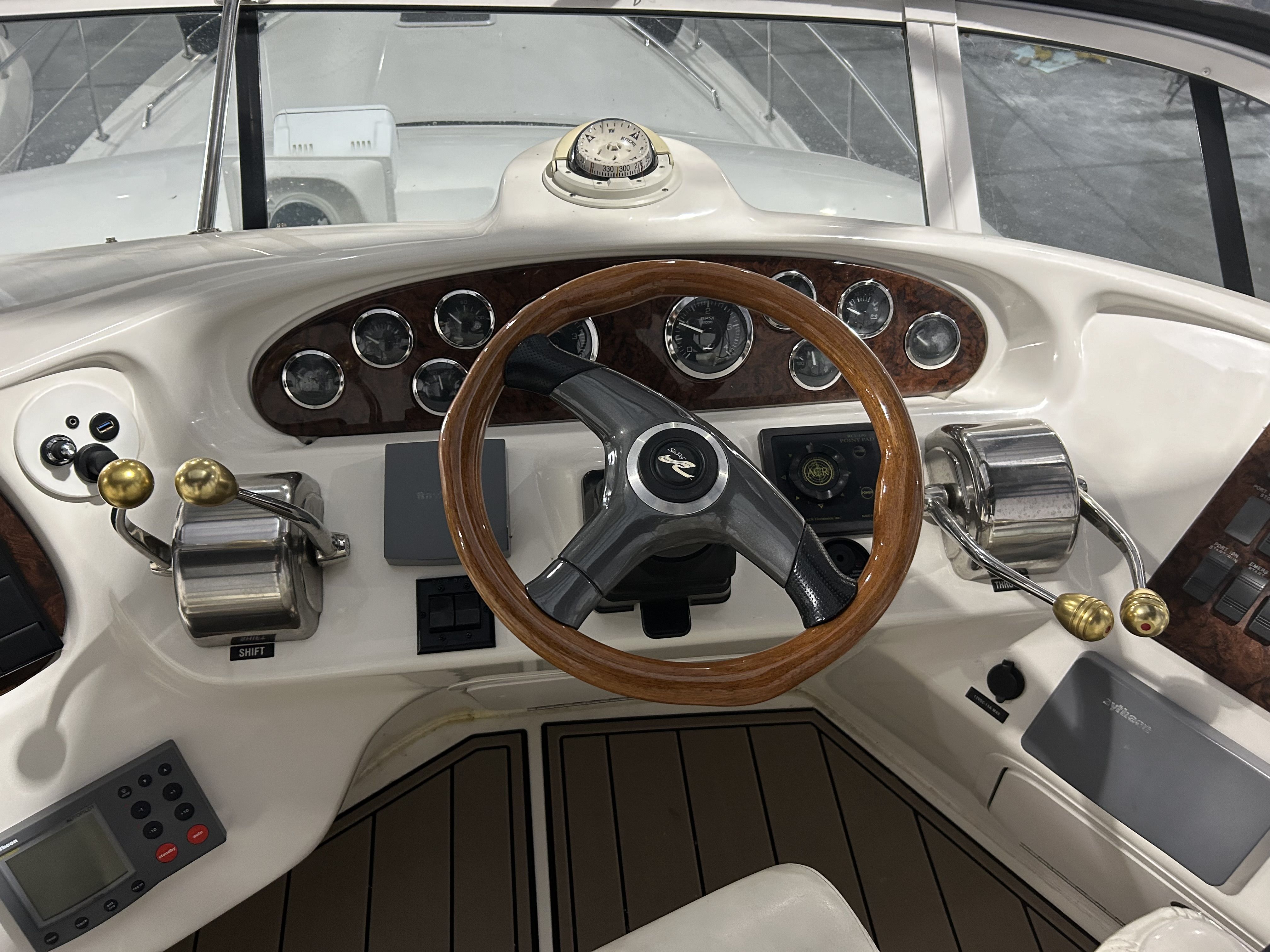 2001 Sea Ray
                                                             400 Sedan Bridge Image Thumbnail #1