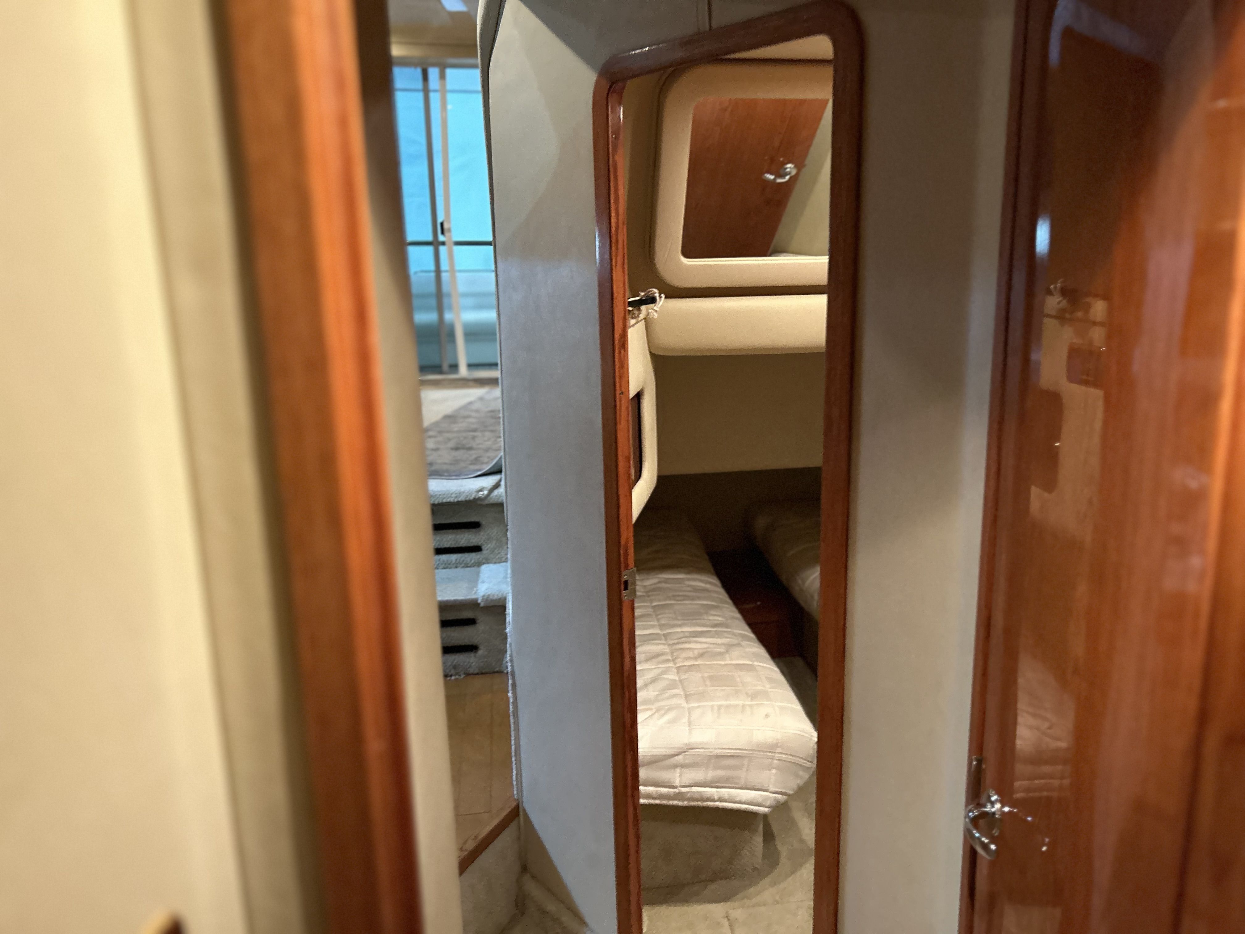 2001 Sea Ray
                                                             400 Sedan Bridge Image Thumbnail #11