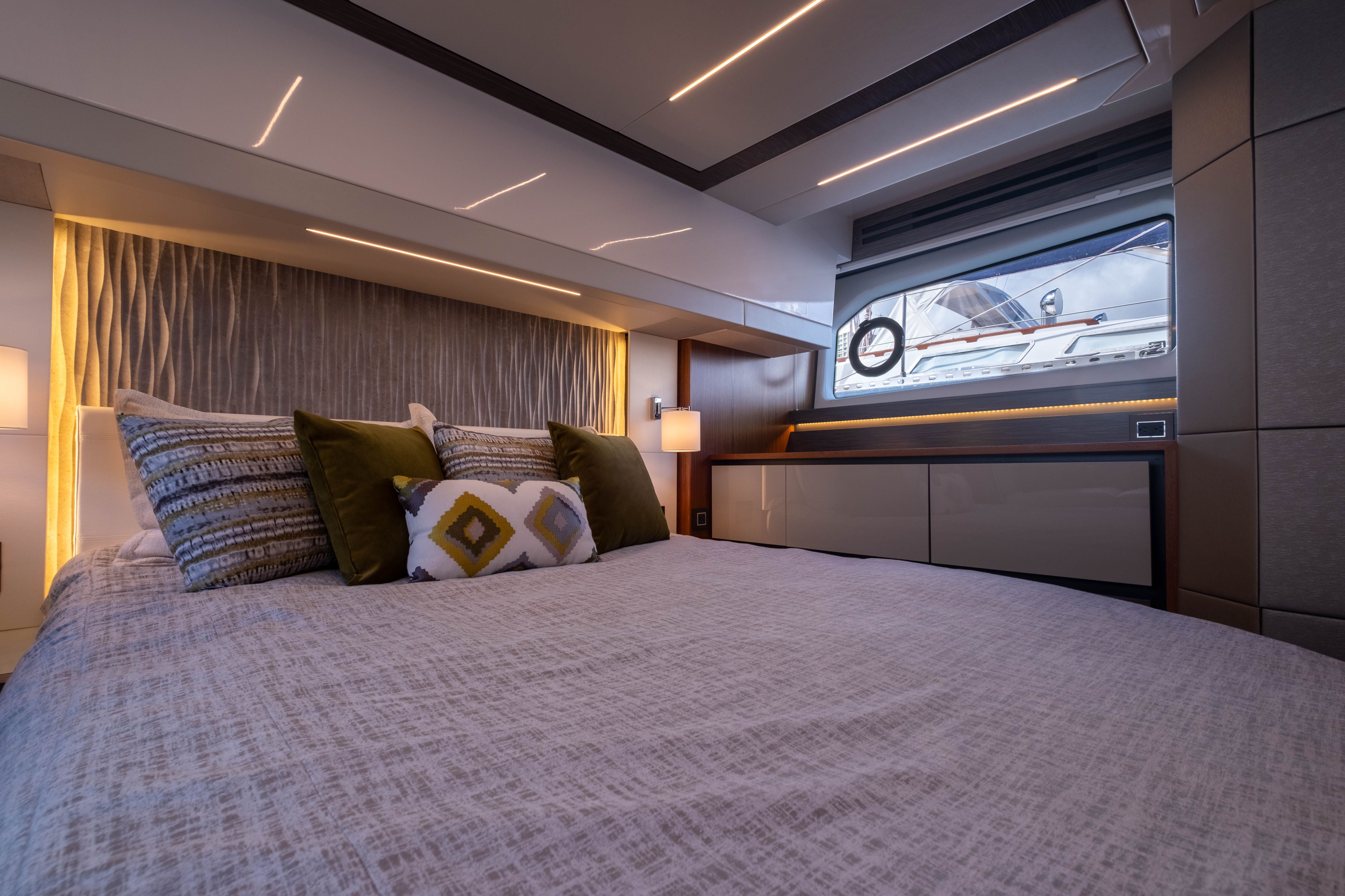 2020 Tiara Yachts
                                                             49 COUPE Image Thumbnail #64