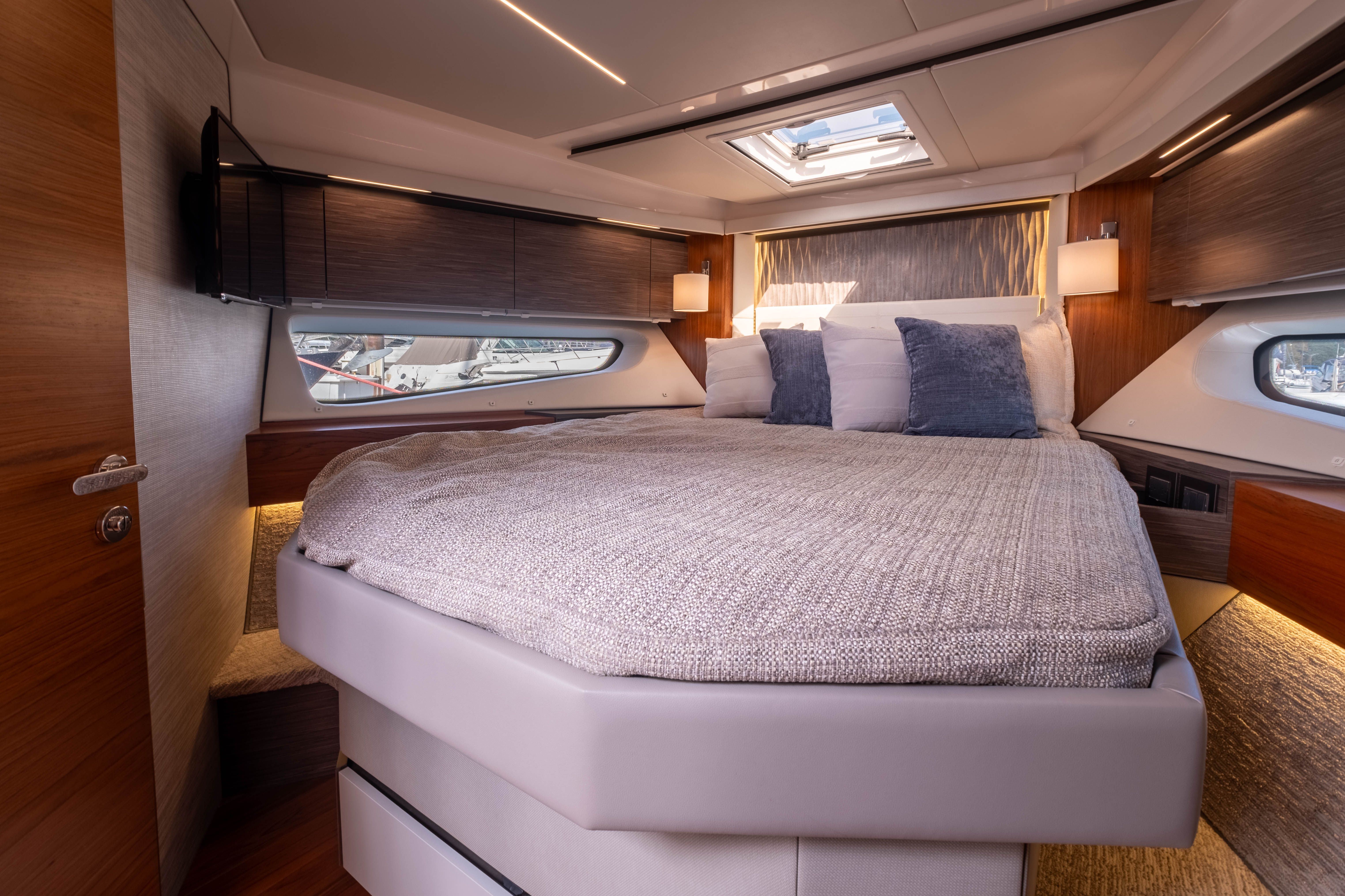 2020 Tiara Yachts
                                                             49 COUPE Image Thumbnail #74