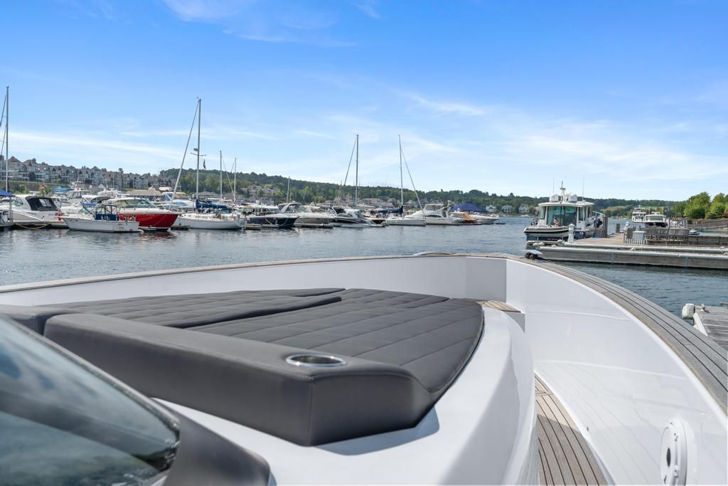 2022 Pardo Yachts
                                                             38 Image Thumbnail #12