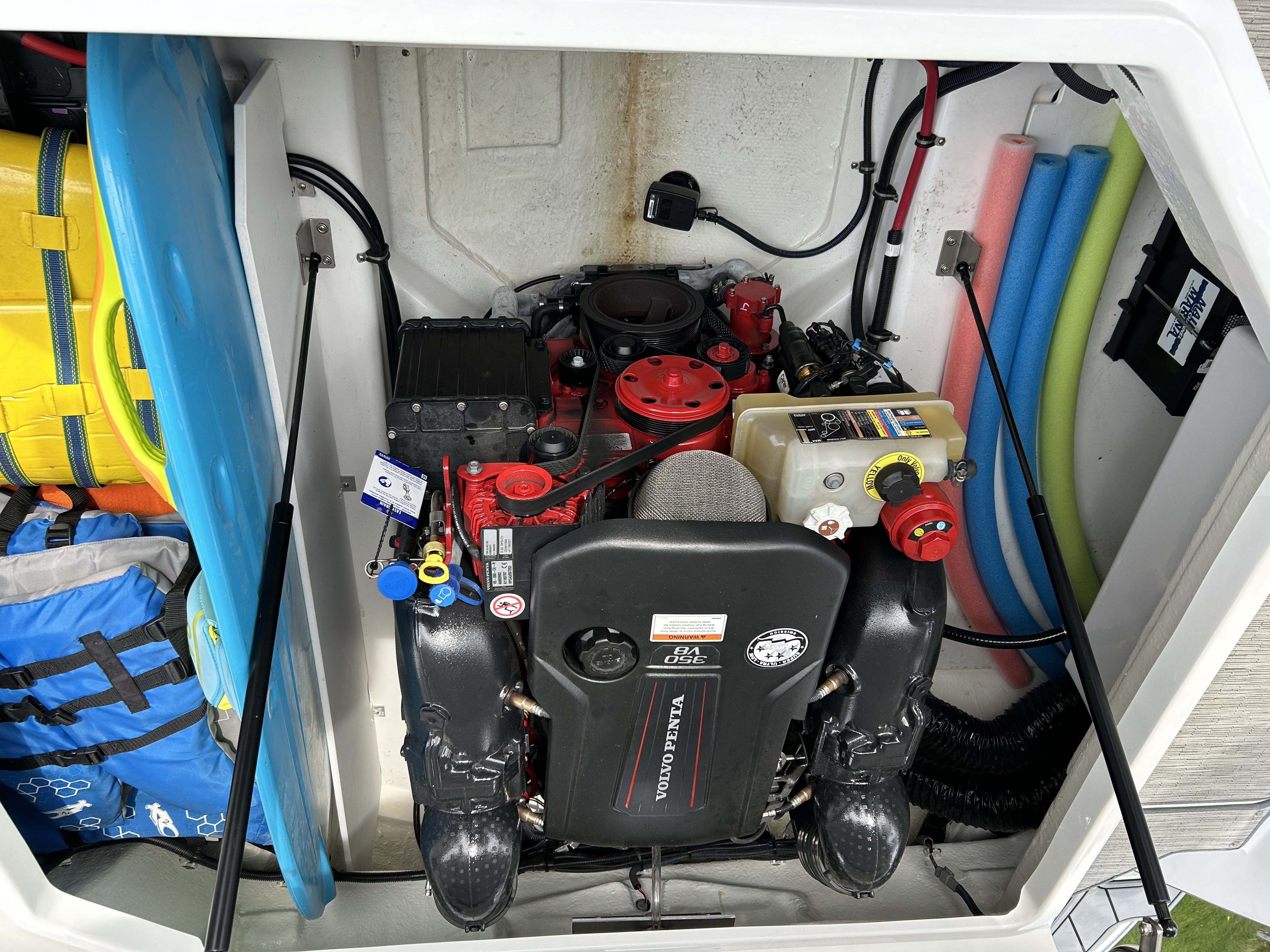 2023 Cobalt
                                                             R6 Image Thumbnail #38