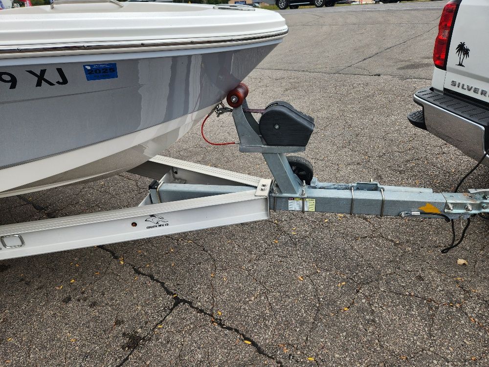 2020 Robalo
                                                             R160 Image Thumbnail #13