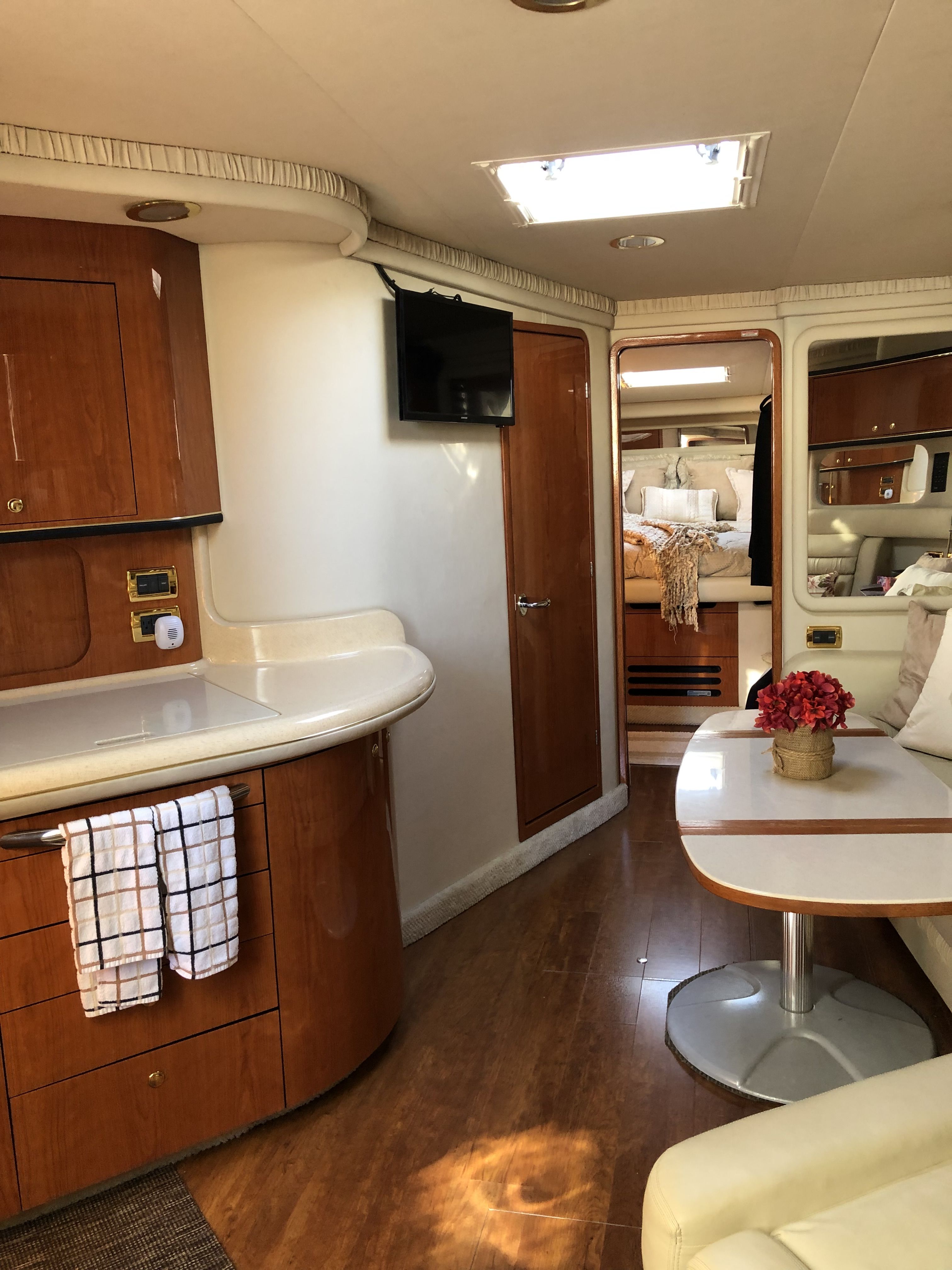 2001 Sea Ray
                                                             460 SUNDANCER Image Thumbnail #11