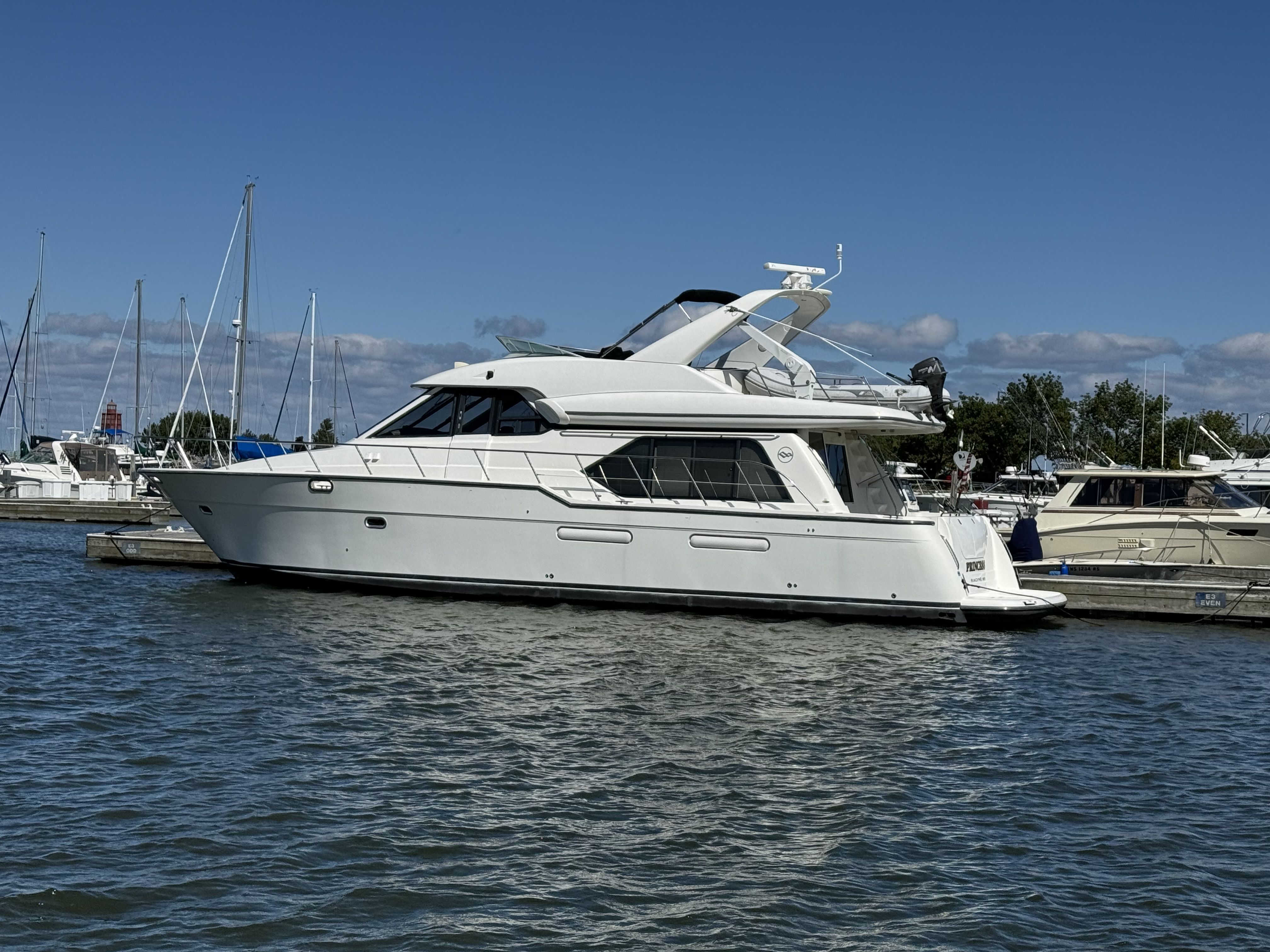 2000 Bayliner
                                                             5288 Image Thumbnail #0